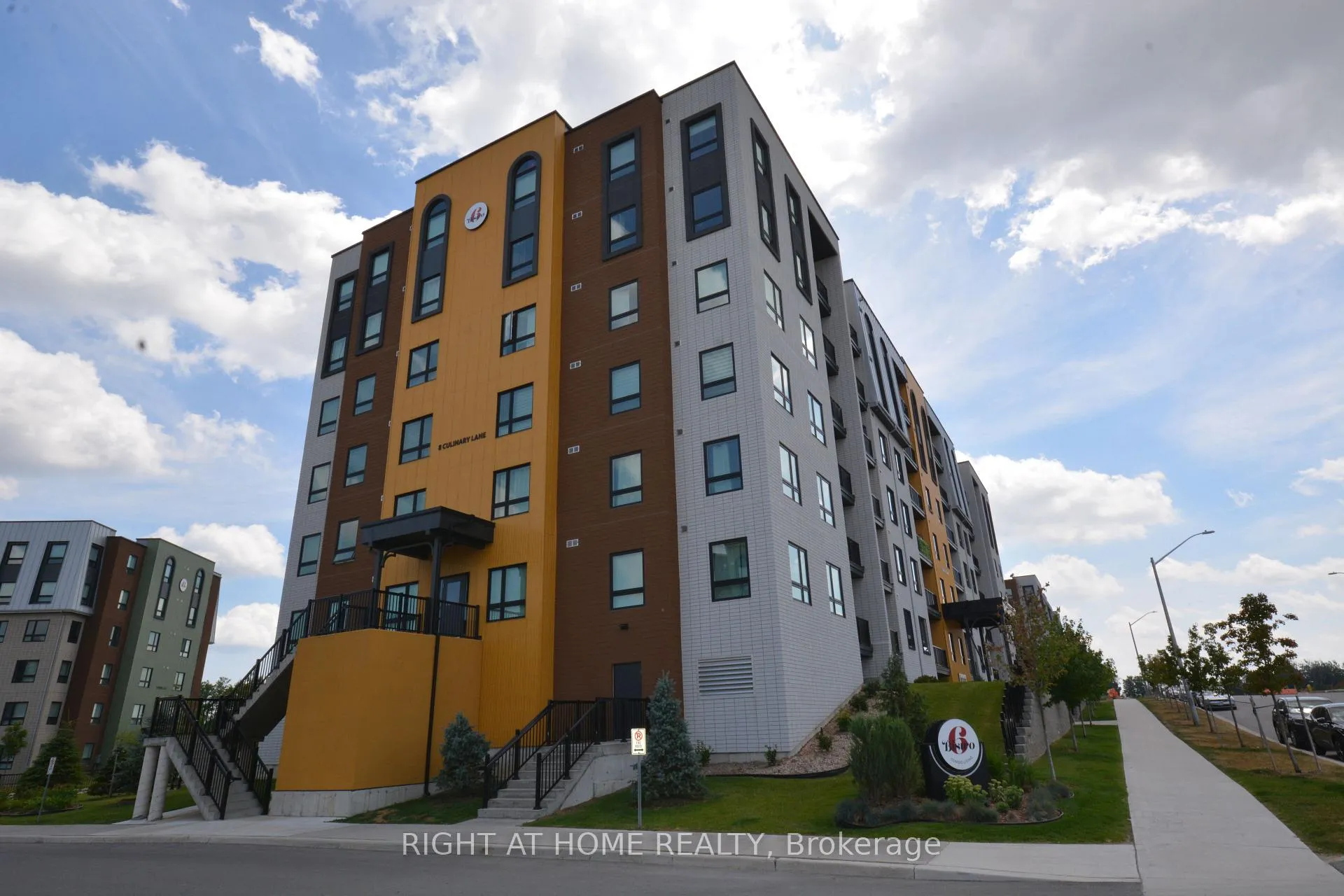 Photo 43 of Unit 411, 8 Culinary Lane, Barrie, Rural Barrie Southeast — HOMEH