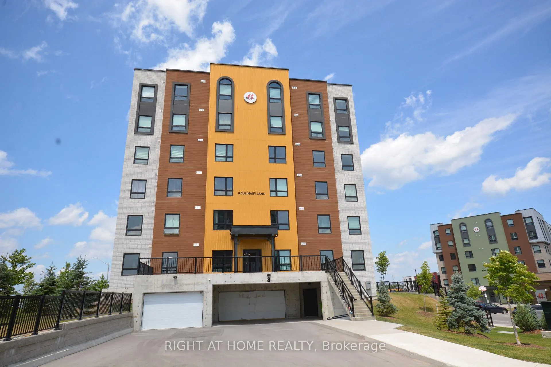 Photo 47 of Unit 411, 8 Culinary Lane, Barrie, Rural Barrie Southeast — HOMEH