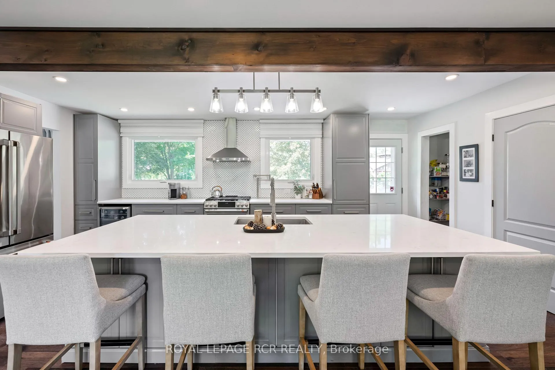 Photo 5 of 2534 Sunnidale Road, Springwater, Rural Springwater — HOMEH