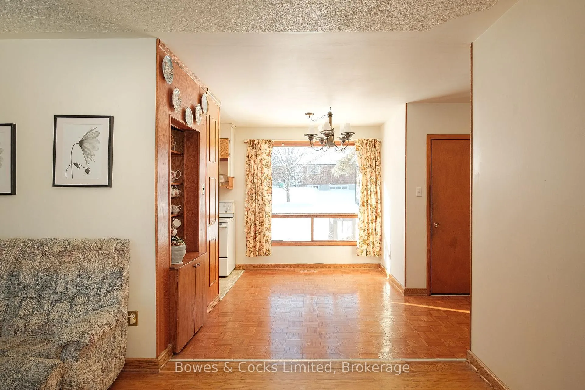 Photo 4 of 1227 Algonquin Boulevard, Peterborough, Northcrest Ward 5 — HOMEH