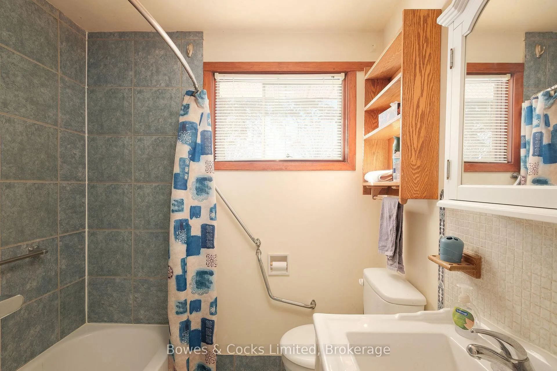 Photo 9 of 1227 Algonquin Boulevard, Peterborough, Northcrest Ward 5 — HOMEH
