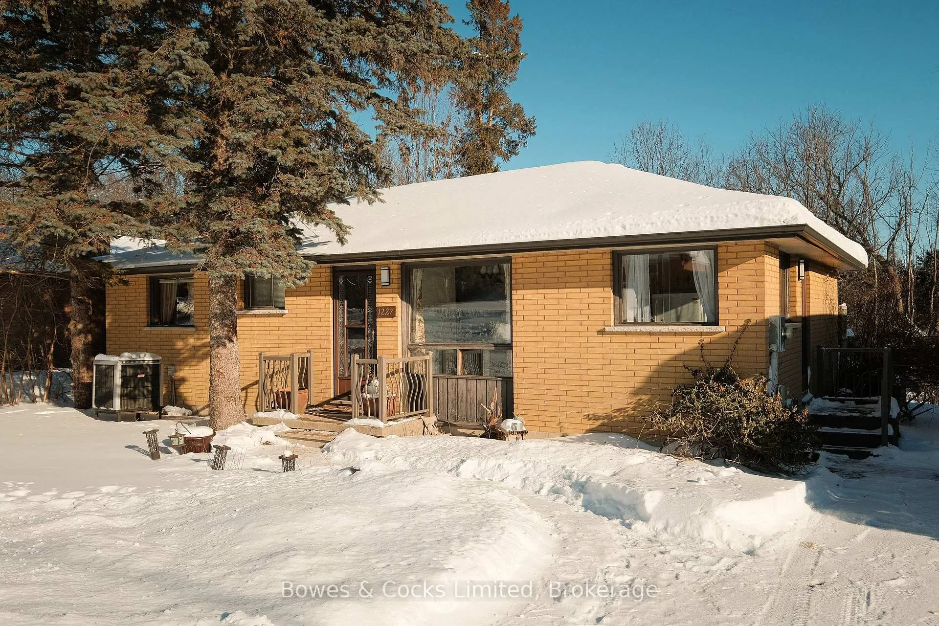 Photo 29 of 1227 Algonquin Boulevard, Peterborough, Northcrest Ward 5 — HOMEH