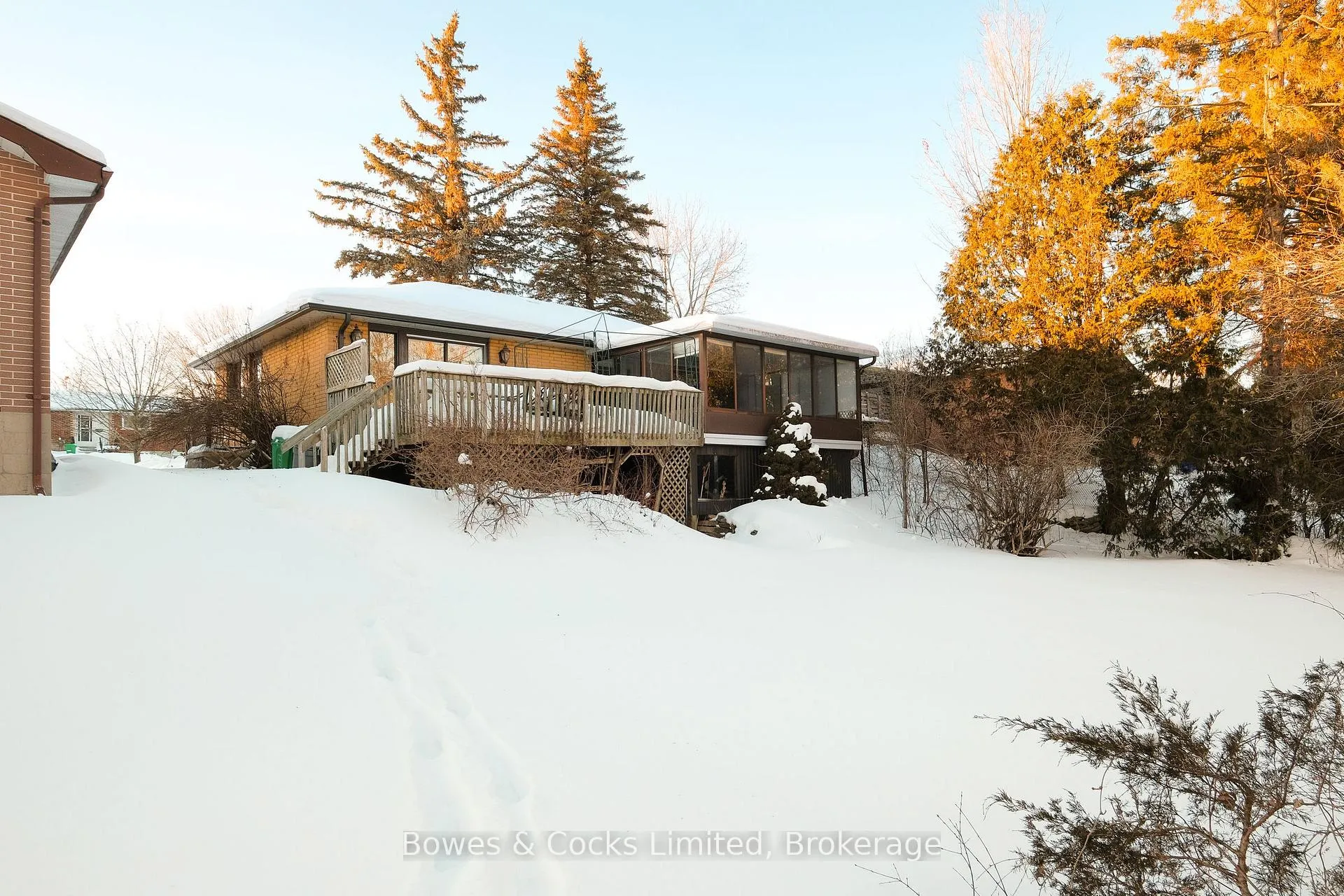 Photo 32 of 1227 Algonquin Boulevard, Peterborough, Northcrest Ward 5 — HOMEH