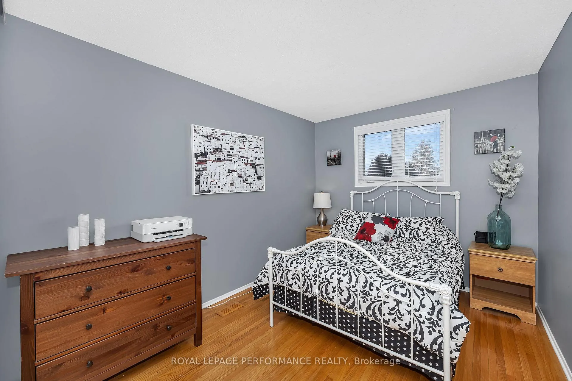 Photo 29 of 1391 Mountainside Crescent E, Ottawa, Bilberry Creek/Queenswood Heights — HOMEH