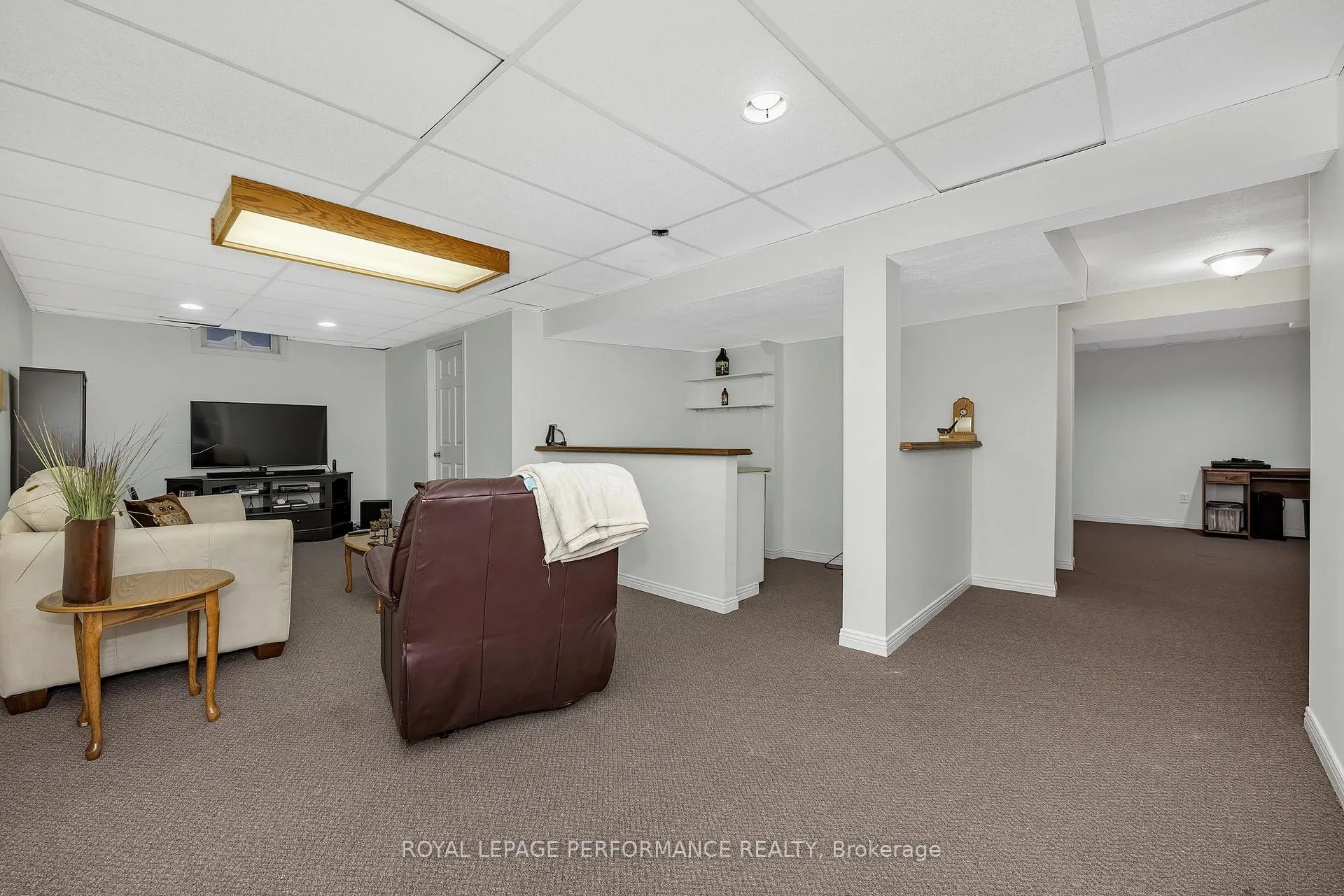 Photo 38 of 1391 Mountainside Crescent E, Ottawa, Bilberry Creek/Queenswood Heights — HOMEH