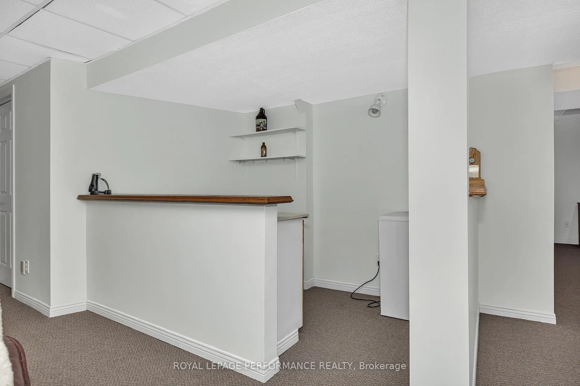 Photo 39 of 1391 Mountainside Crescent E, Ottawa, Bilberry Creek/Queenswood Heights — HOMEH