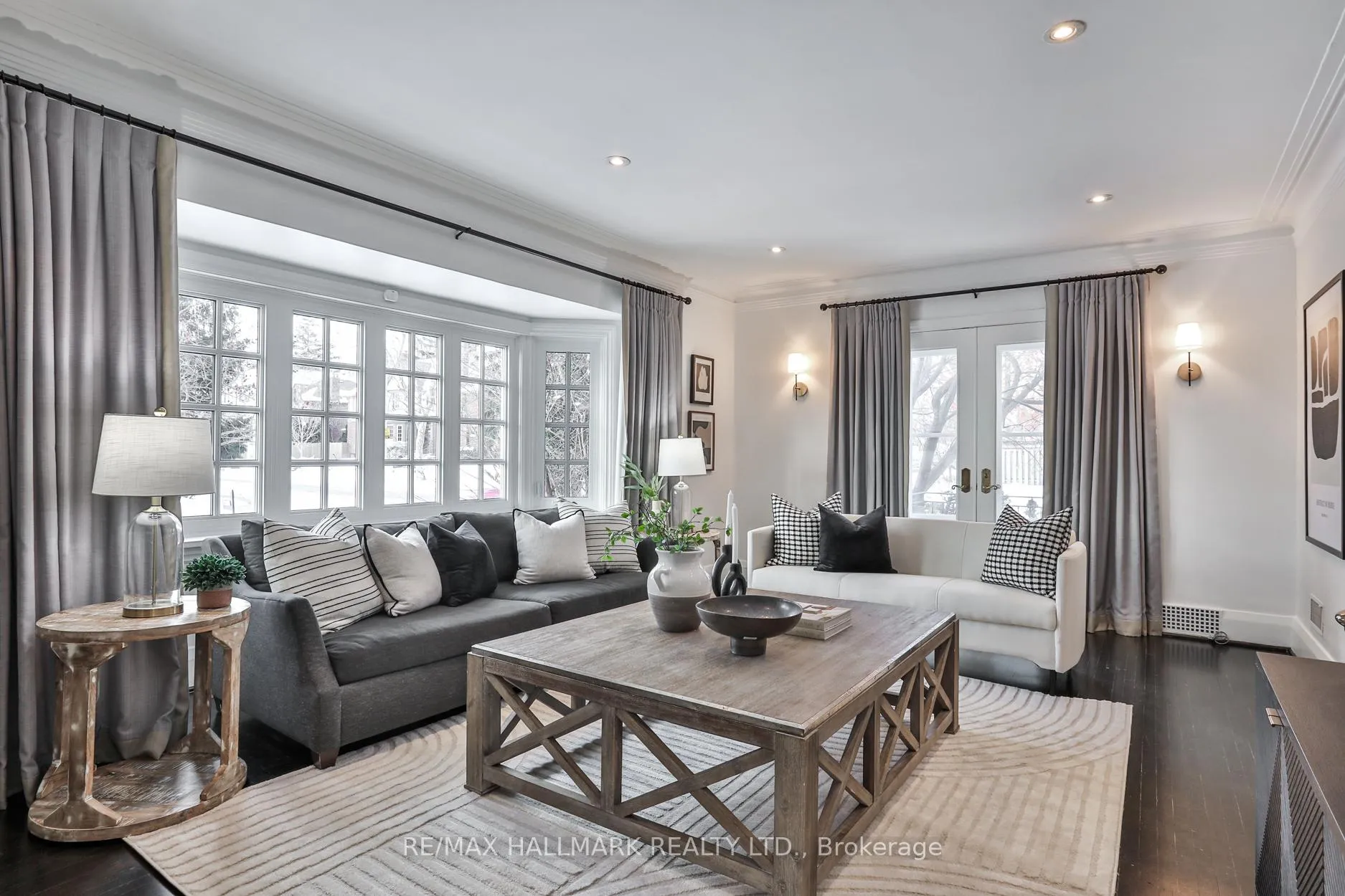 Photo 2 of 9 Glenarden Road, Toronto, Forest Hill North — HOMEH