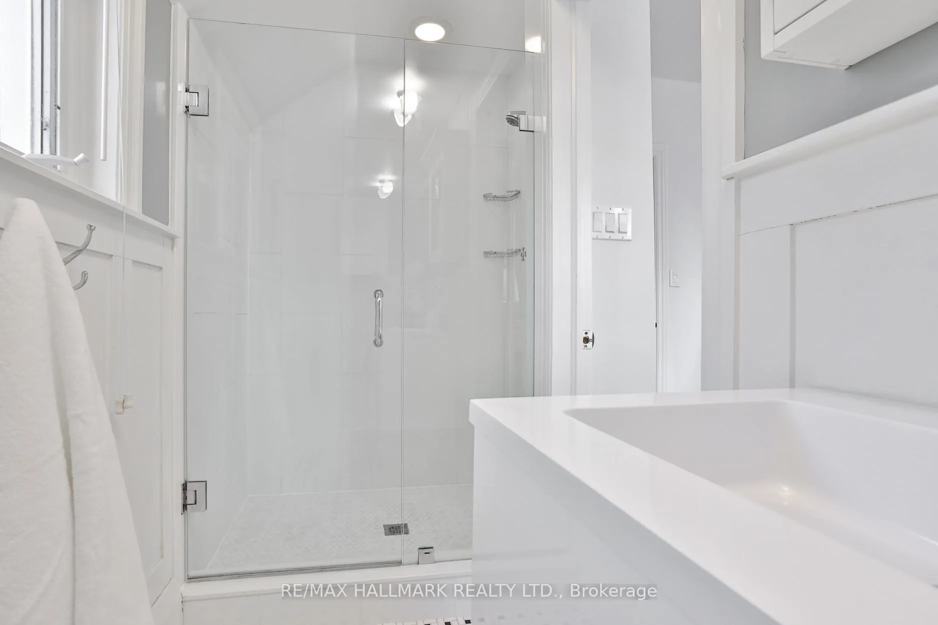 Photo 20 of 9 Glenarden Road, Toronto, Forest Hill North — HOMEH