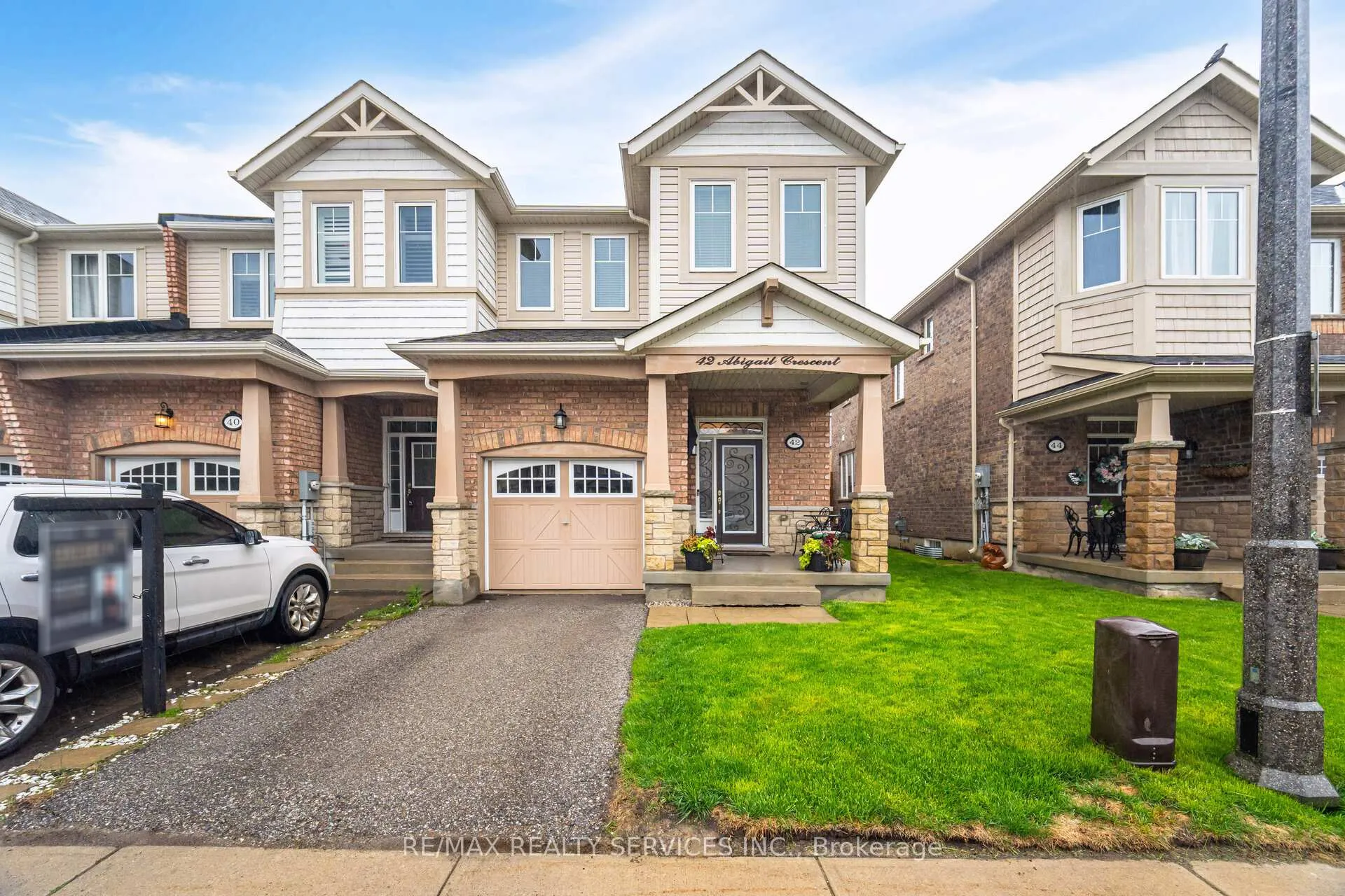 Photo 1 of 42 Abigail Crescent, Caledon, Rural Caledon — HOMEH