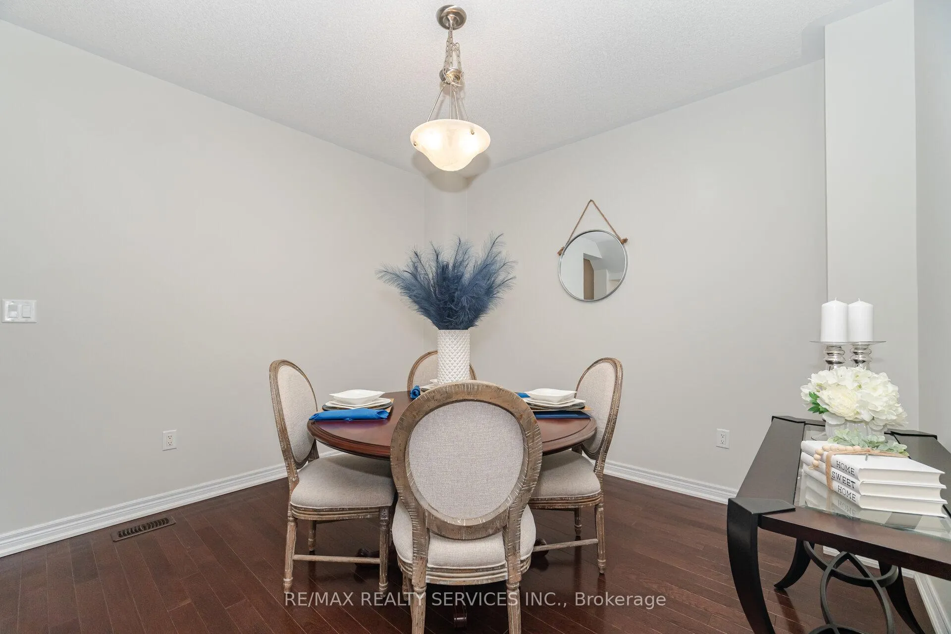 Photo 6 of 42 Abigail Crescent, Caledon, Rural Caledon — HOMEH