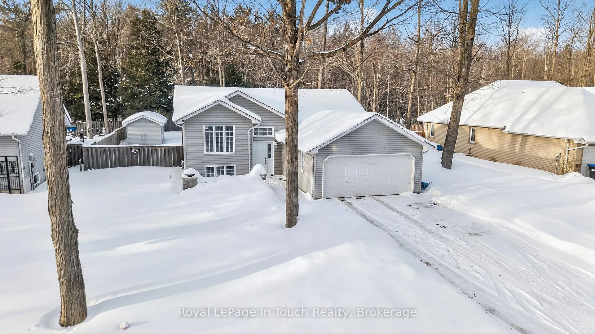 Photo 1 of 39 St. Laurent Boulevard, Tiny, Rural Tiny — HOMEH