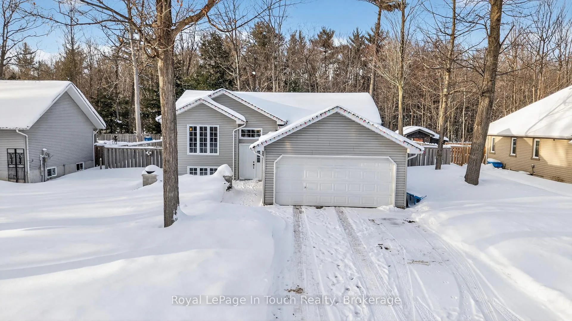 Photo 2 of 39 St. Laurent Boulevard, Tiny, Rural Tiny — HOMEH