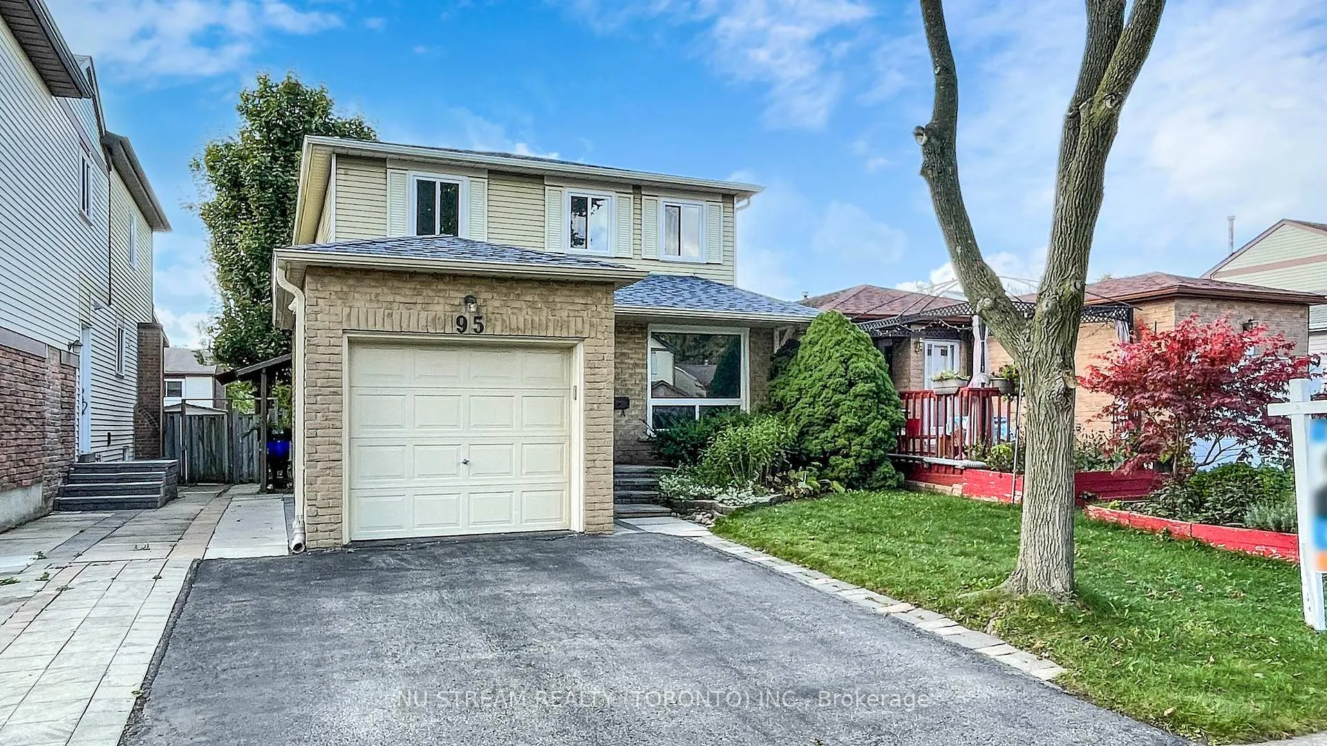 Photo 1 of 95 Madsen Crescent, Markham, Markville — HOMEH