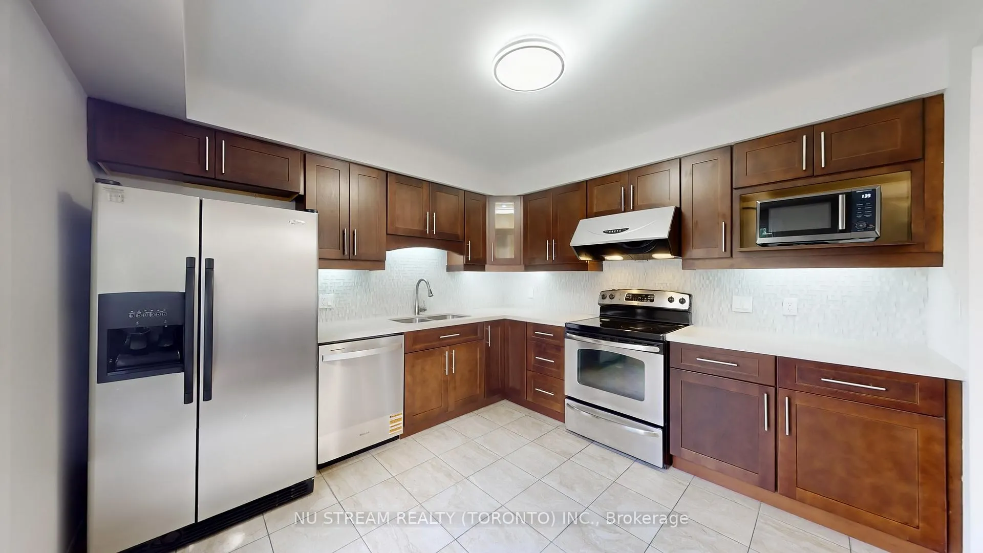 Photo 7 of 95 Madsen Crescent, Markham, Markville — HOMEH