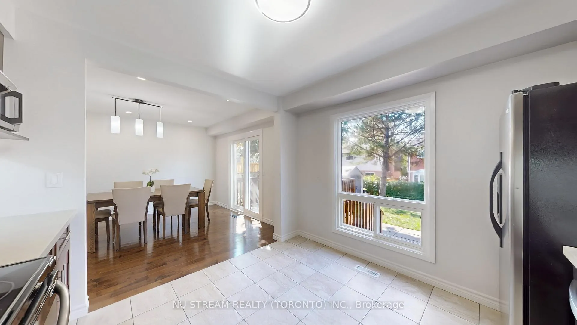 Photo 9 of 95 Madsen Crescent, Markham, Markville — HOMEH