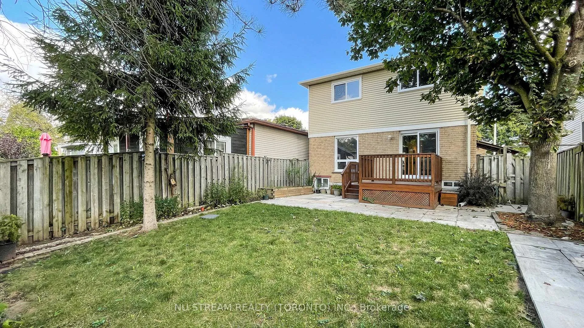 Photo 23 of 95 Madsen Crescent, Markham, Markville — HOMEH