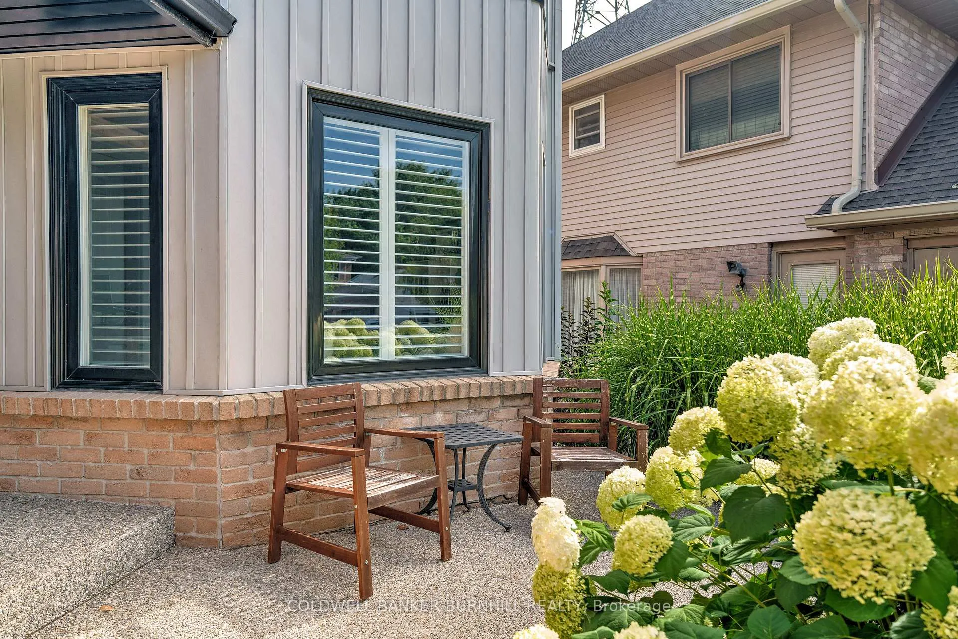 Photo 3 of 697 Lambshead Drive, Burlington, Brant — HOMEH