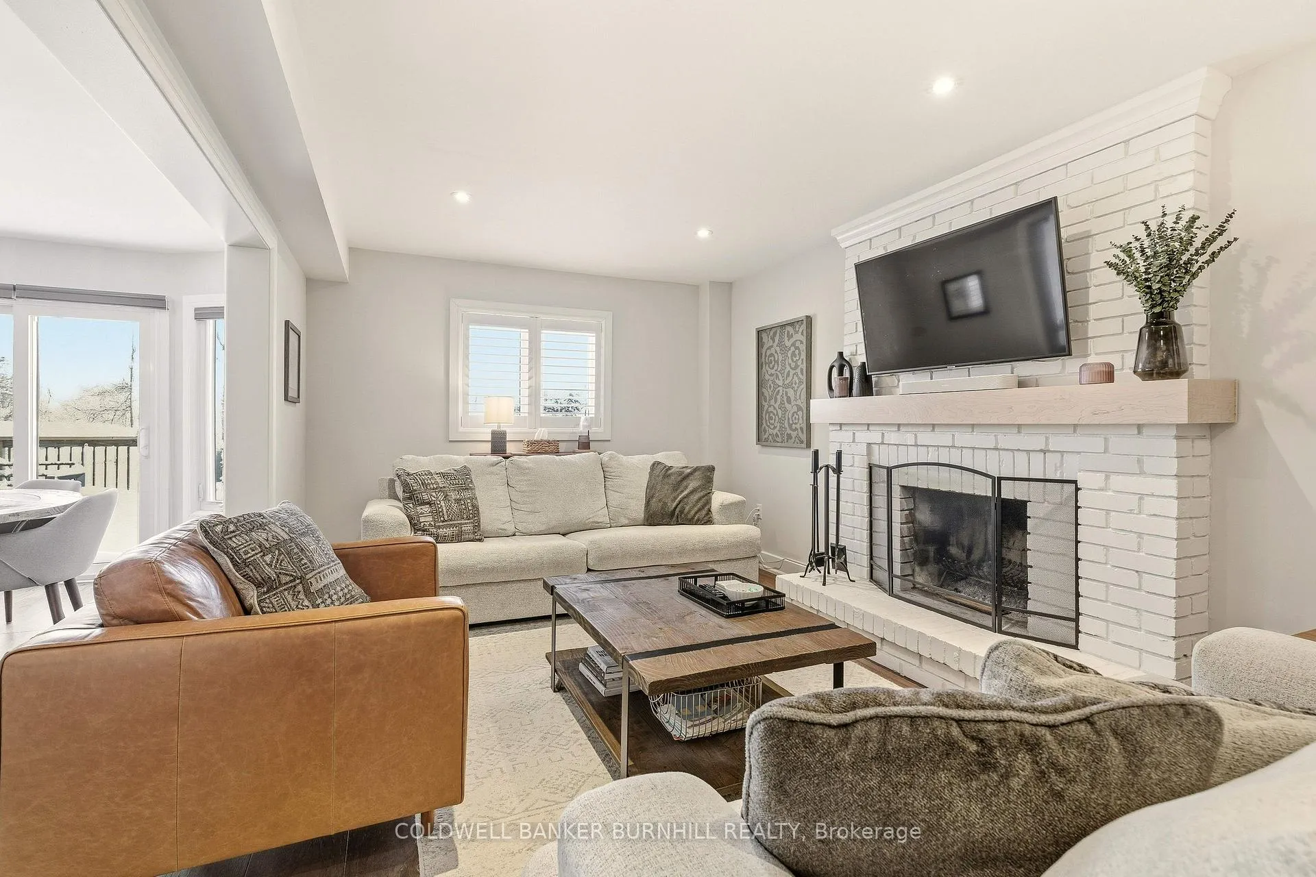 Photo 18 of 697 Lambshead Drive, Burlington, Brant — HOMEH
