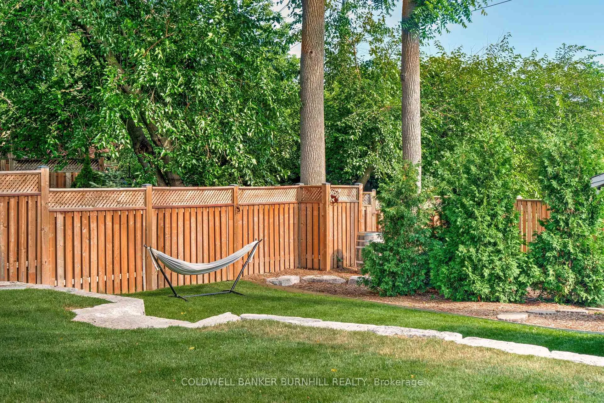 Photo 49 of 697 Lambshead Drive, Burlington, Brant — HOMEH