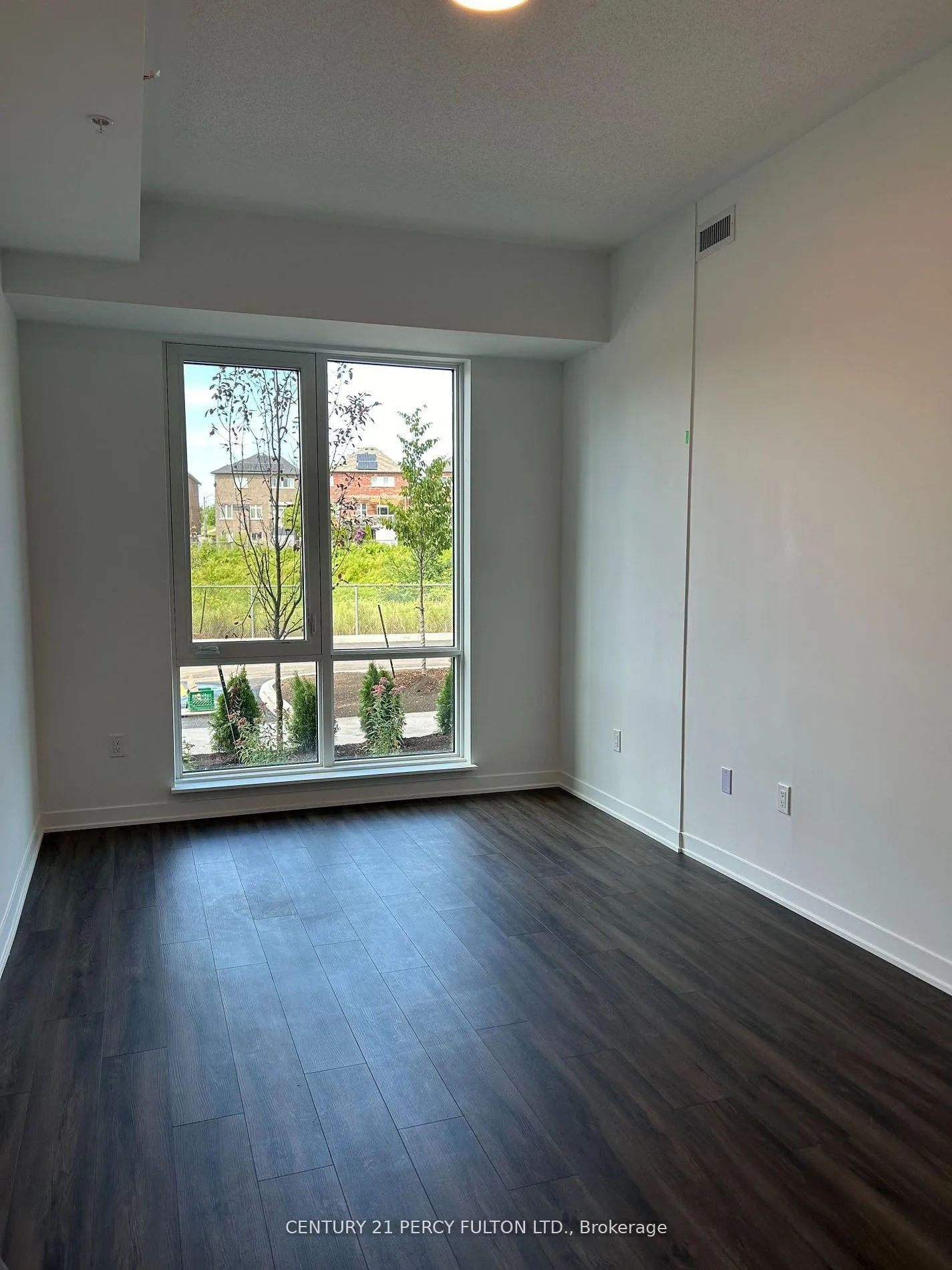 Photo 18 of Unit 110, 385 Arctic Red Drive, Oshawa, Windfields — HOMEH