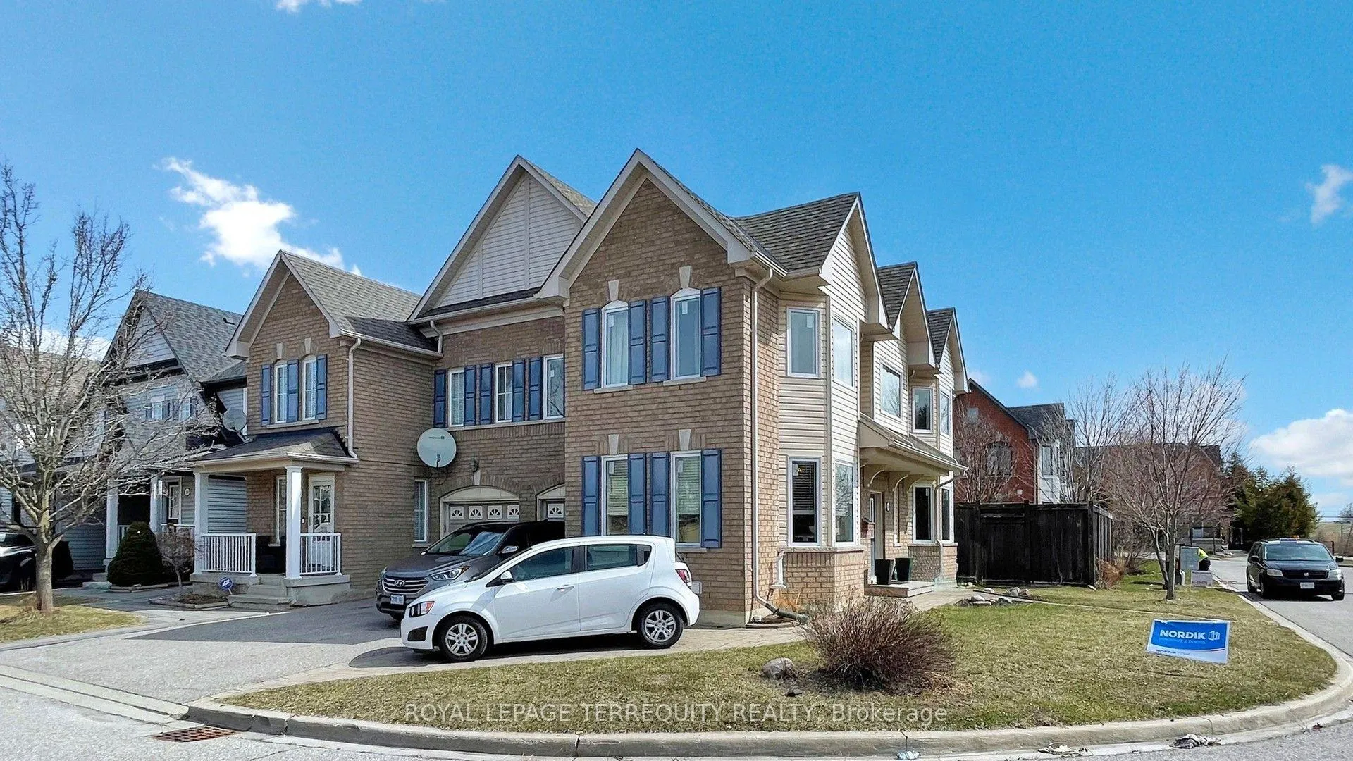 Photo 2 of 59 Carpendale Crescent, Ajax, Northeast Ajax — HOMEH