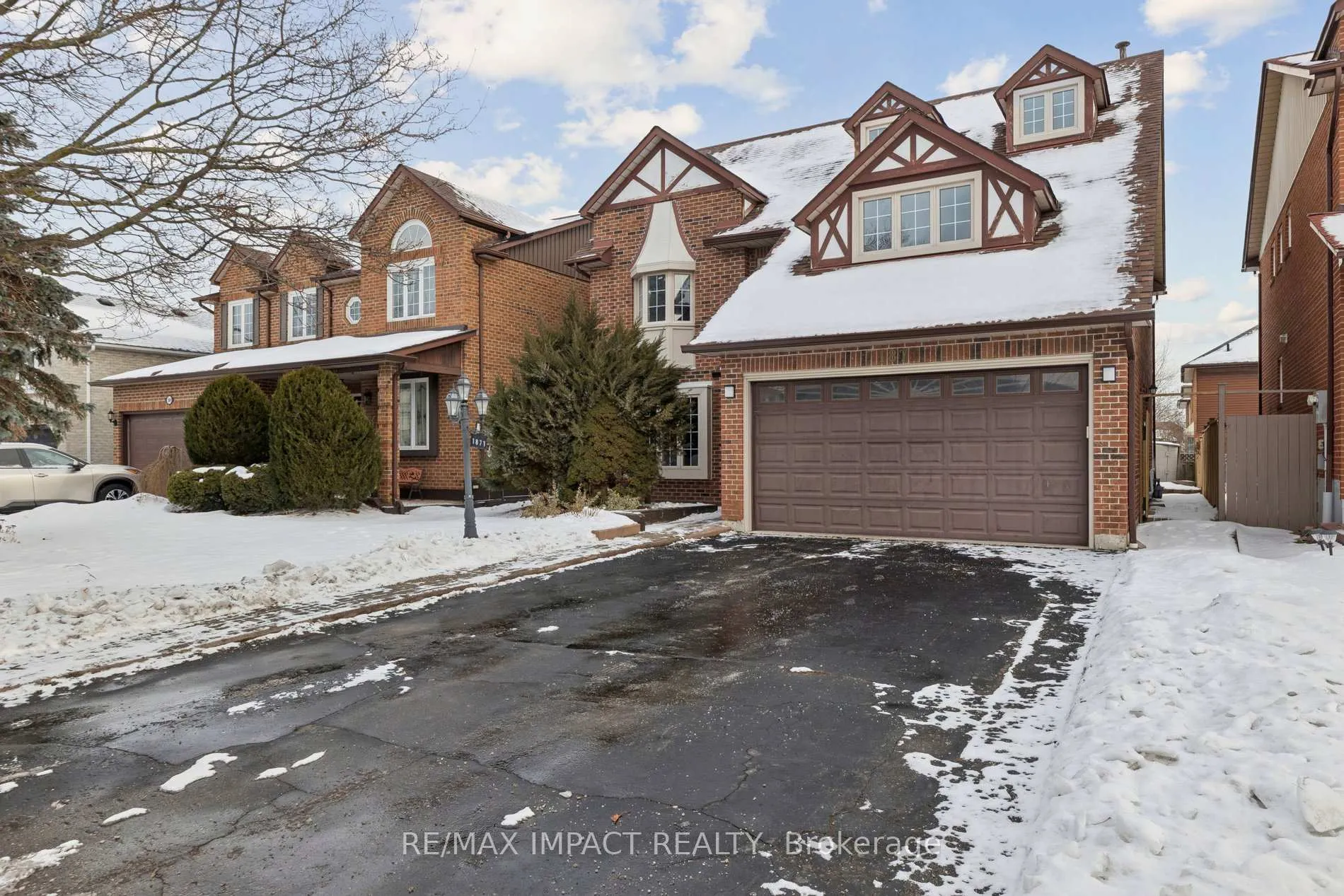 Photo 1 of 1871 Brookshire Square, Pickering, Liverpool — HOMEH