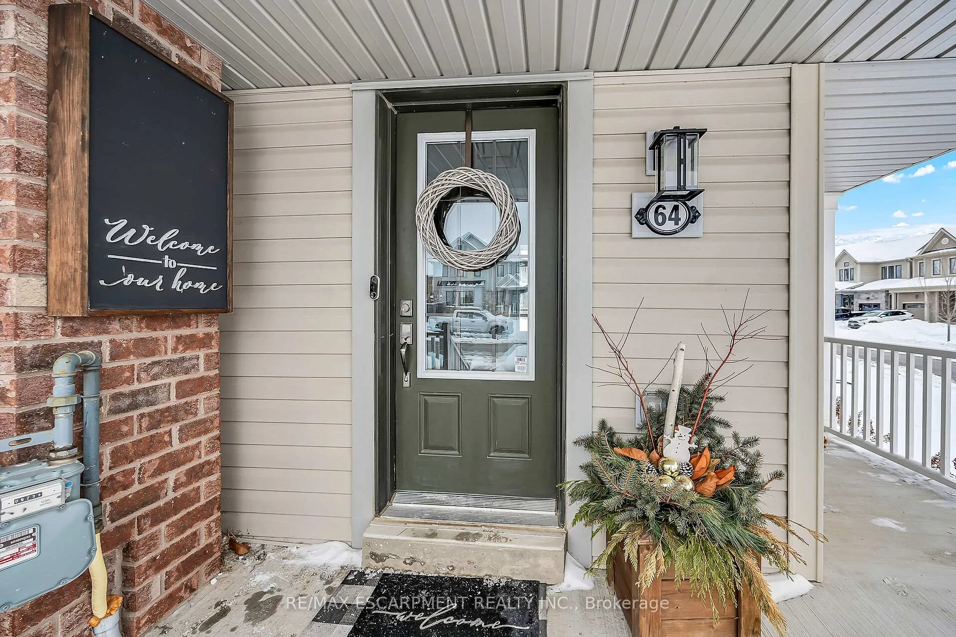 Photo 6 of 64 Arnold Marshall Boulevard, Haldimand — HOMEH