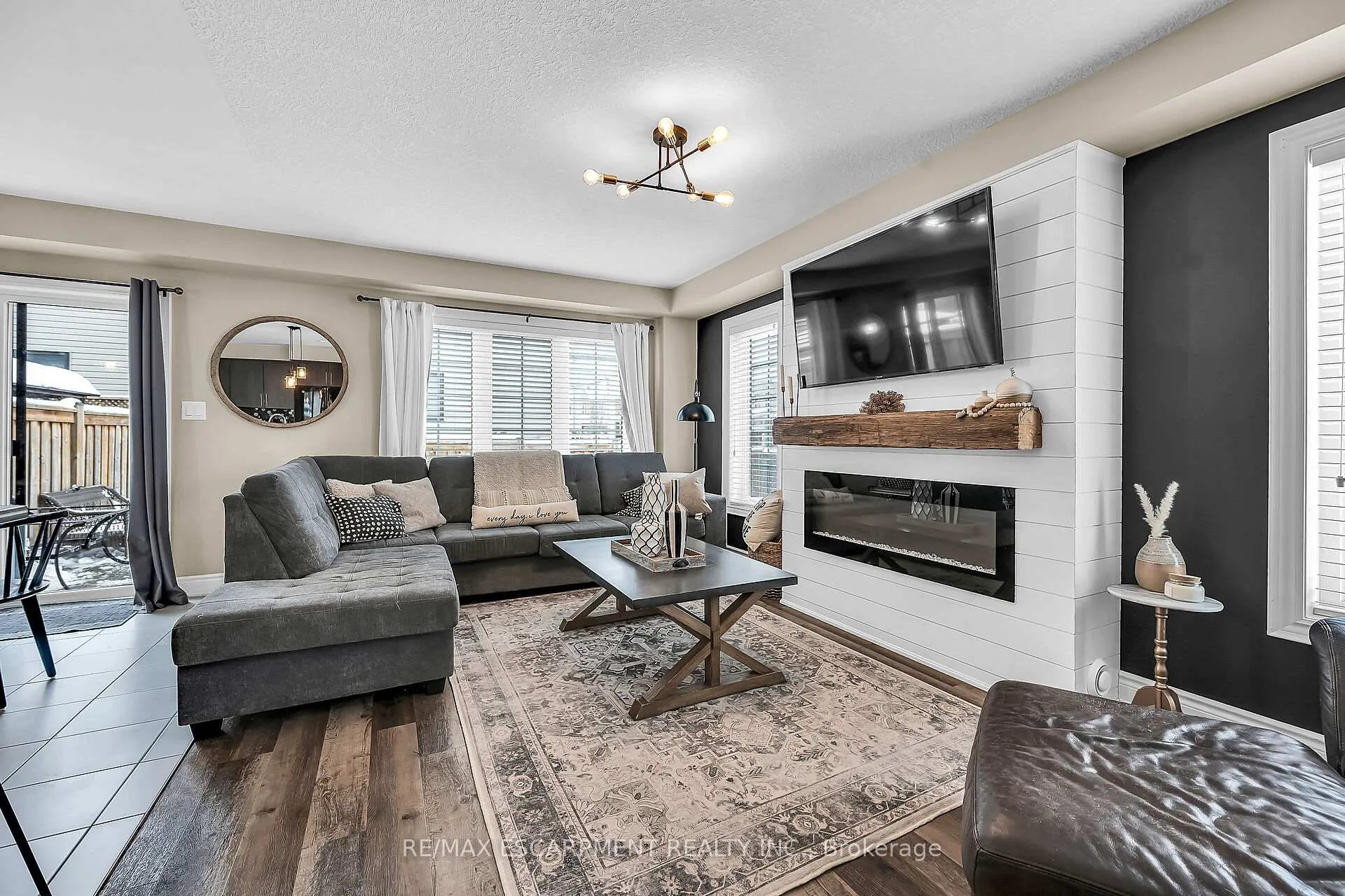 Photo 13 of 64 Arnold Marshall Boulevard, Haldimand — HOMEH