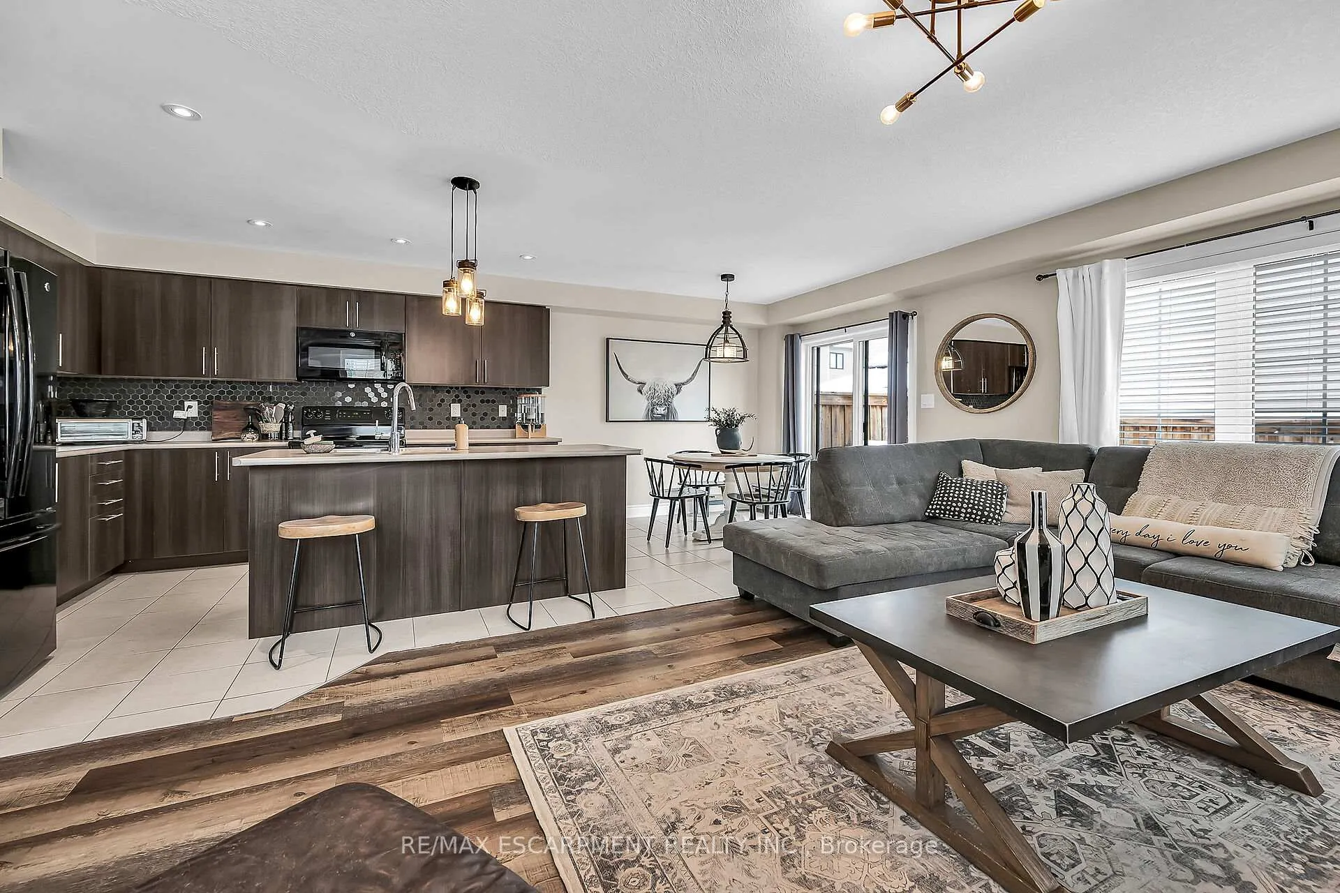 Photo 16 of 64 Arnold Marshall Boulevard, Haldimand — HOMEH