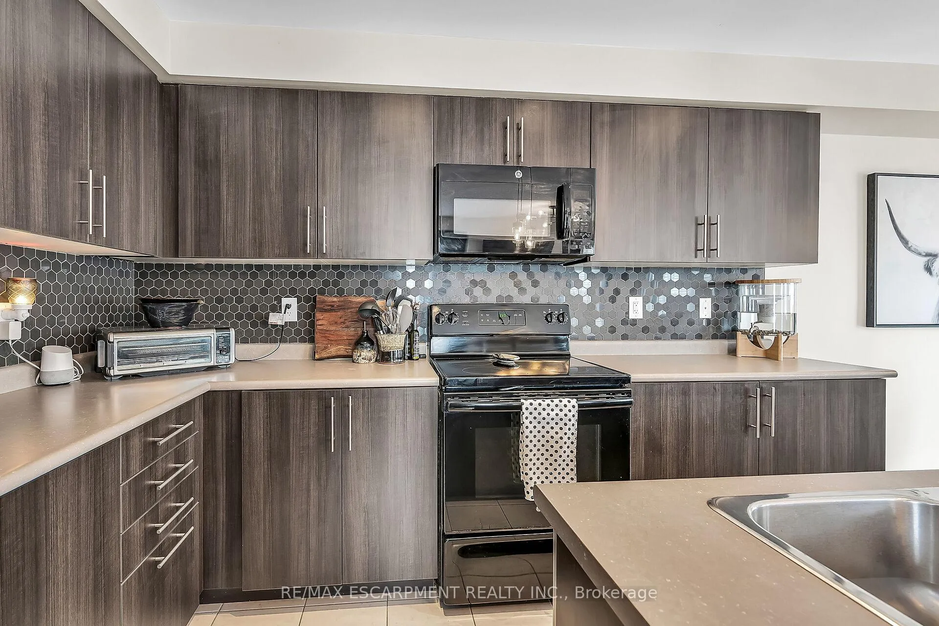 Photo 19 of 64 Arnold Marshall Boulevard, Haldimand — HOMEH