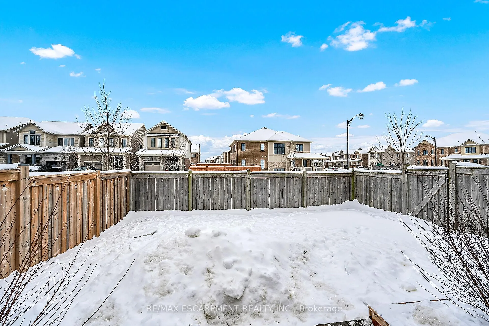 Photo 43 of 64 Arnold Marshall Boulevard, Haldimand — HOMEH