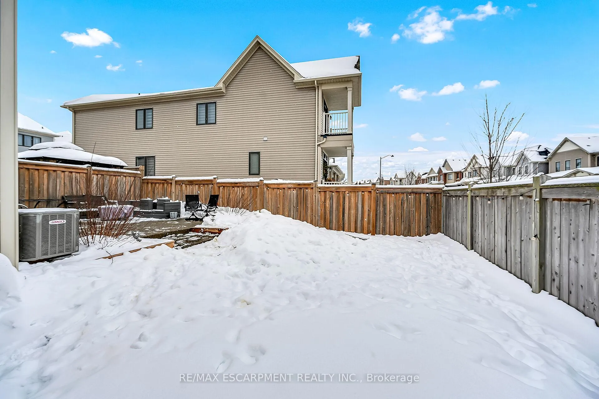 Photo 45 of 64 Arnold Marshall Boulevard, Haldimand — HOMEH