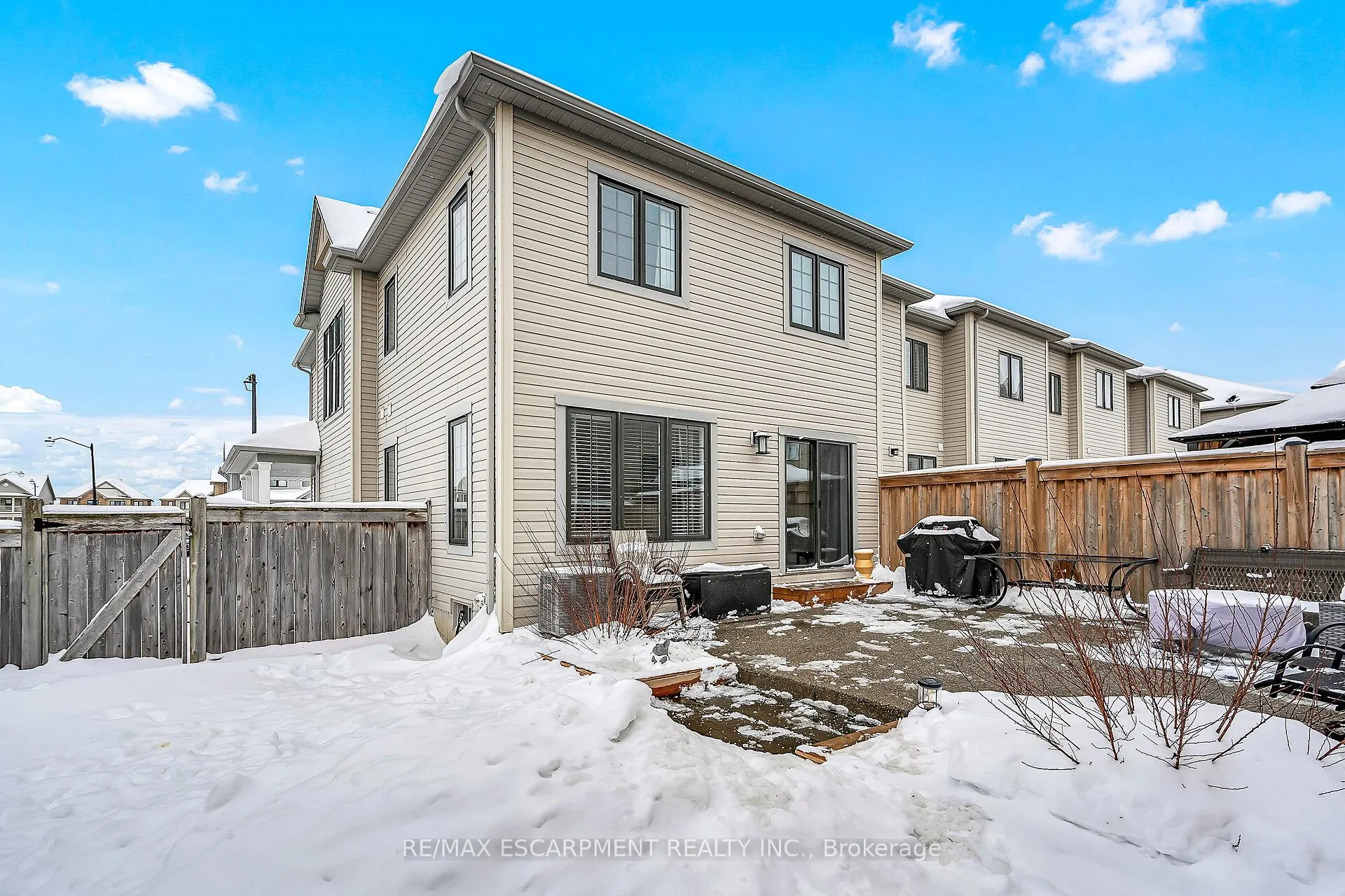 Photo 47 of 64 Arnold Marshall Boulevard, Haldimand — HOMEH