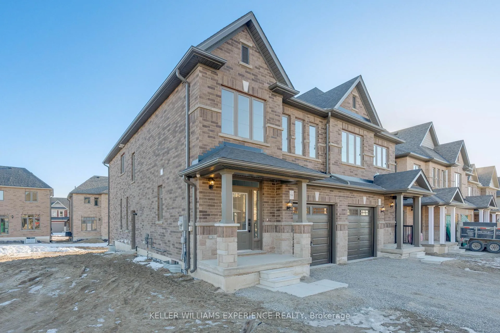 Photo 3 of 84 Sagewood Avenue, Barrie, Painswick South — HOMEH