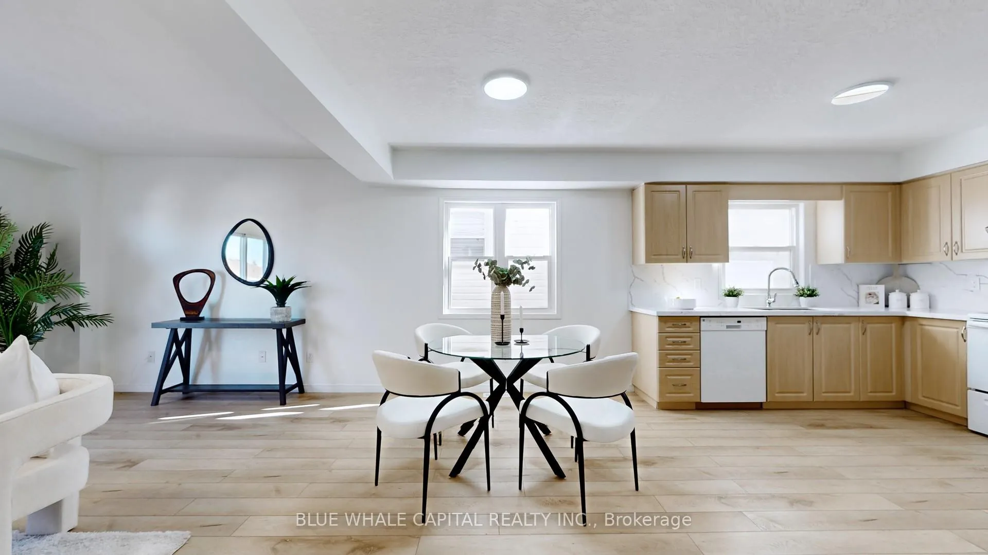 Photo 5 of 406 White Birch Avenue, Waterloo — HOMEH