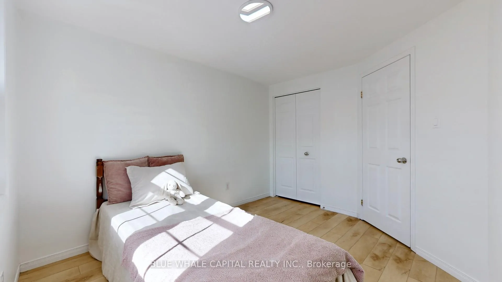 Photo 18 of 406 White Birch Avenue, Waterloo — HOMEH