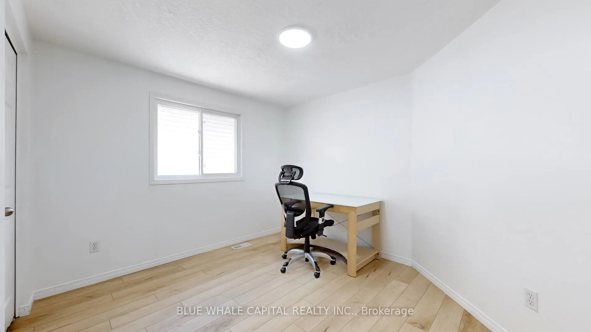 Photo 21 of 406 White Birch Avenue, Waterloo — HOMEH