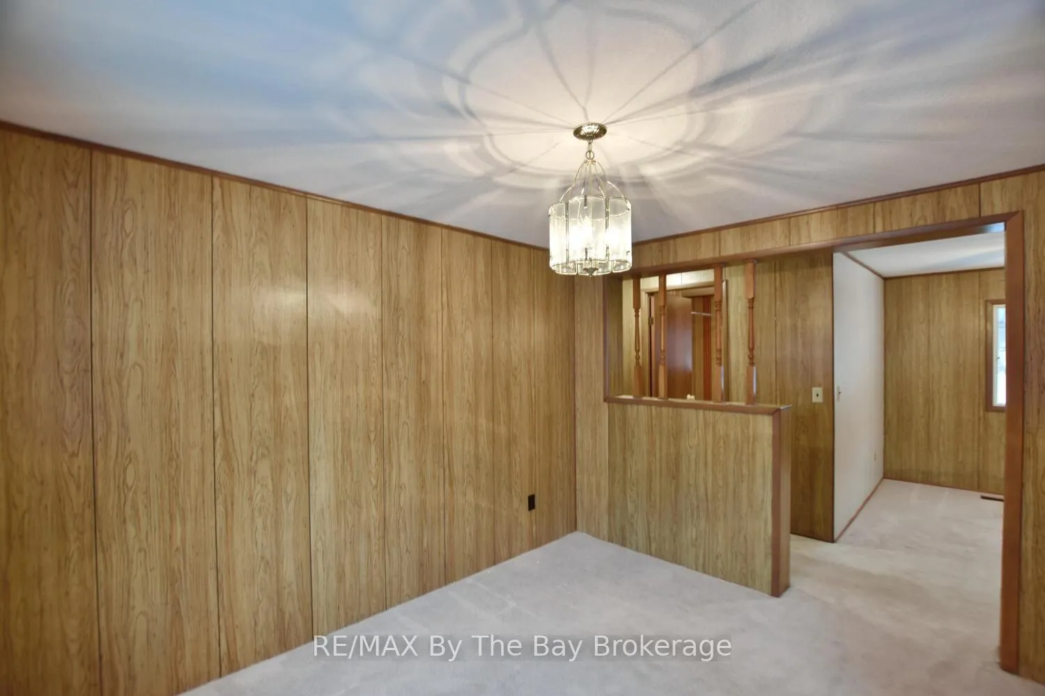 Photo 12 of 11 Carruthers Street S, Wasaga Beach — HOMEH