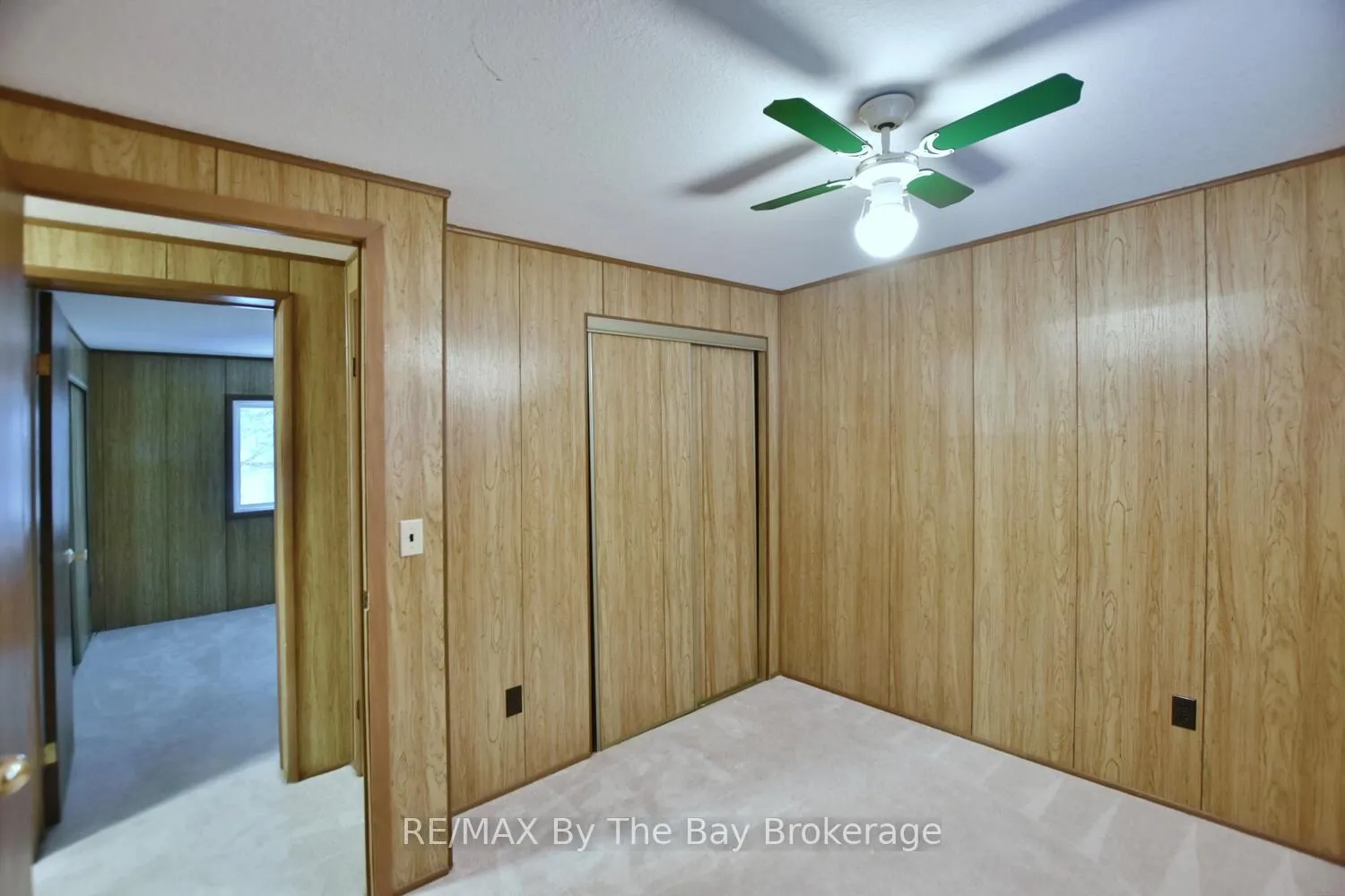 Photo 25 of 11 Carruthers Street S, Wasaga Beach — HOMEH