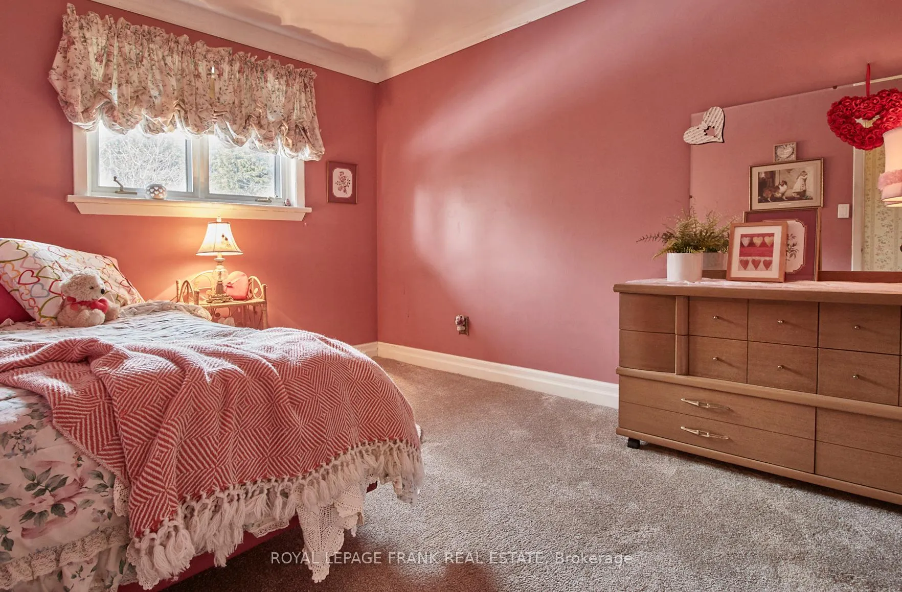 Photo 15 of 372 Arbor Court, Oshawa, McLaughlin — HOMEH