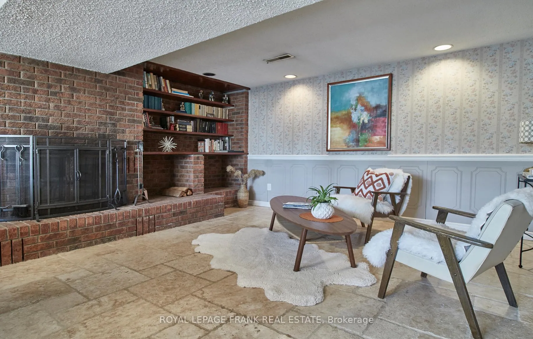 Photo 19 of 372 Arbor Court, Oshawa, McLaughlin — HOMEH