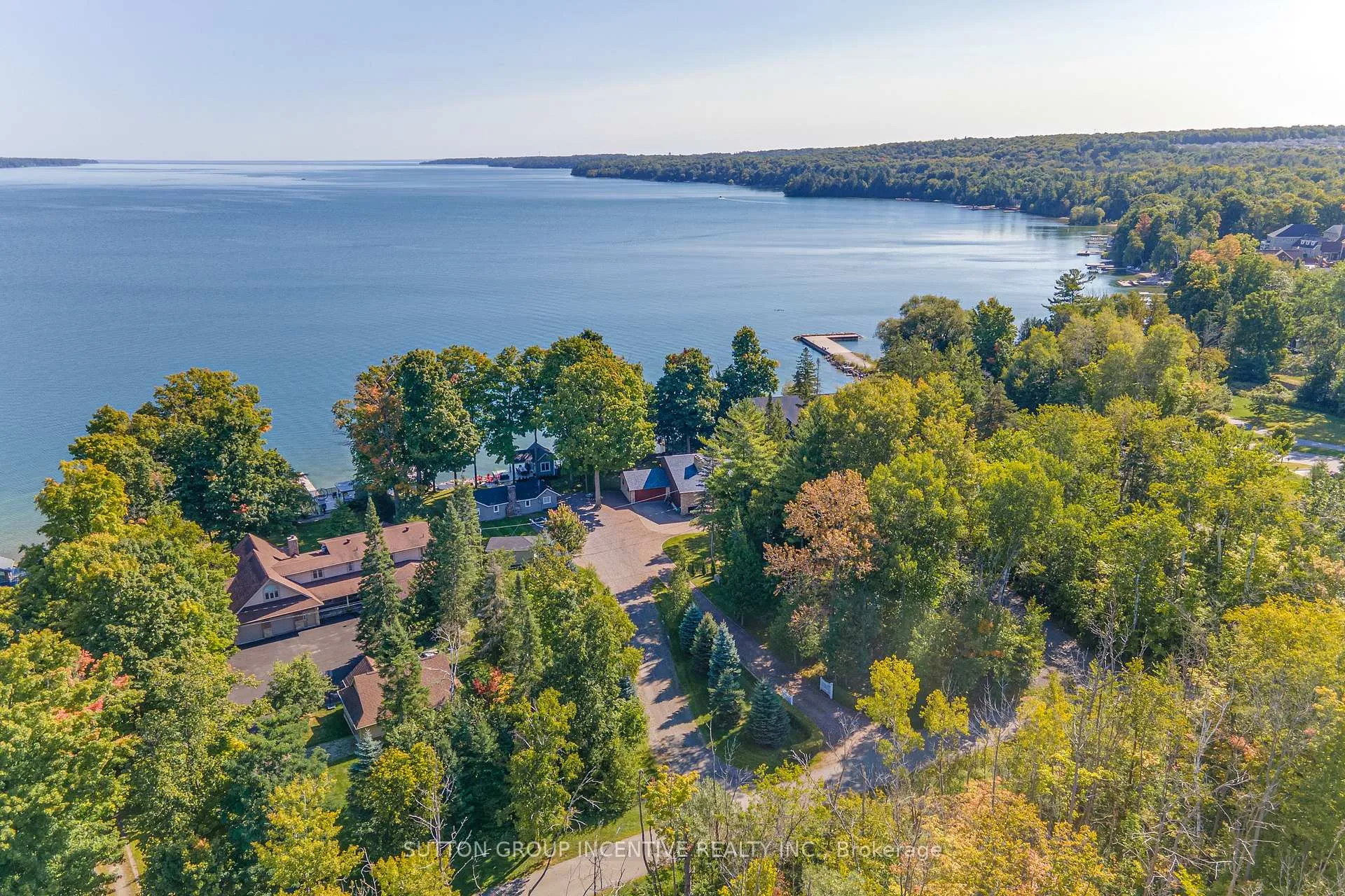 Photo 2 of 201-C Tynhead Road, Barrie, South Shore — HOMEH
