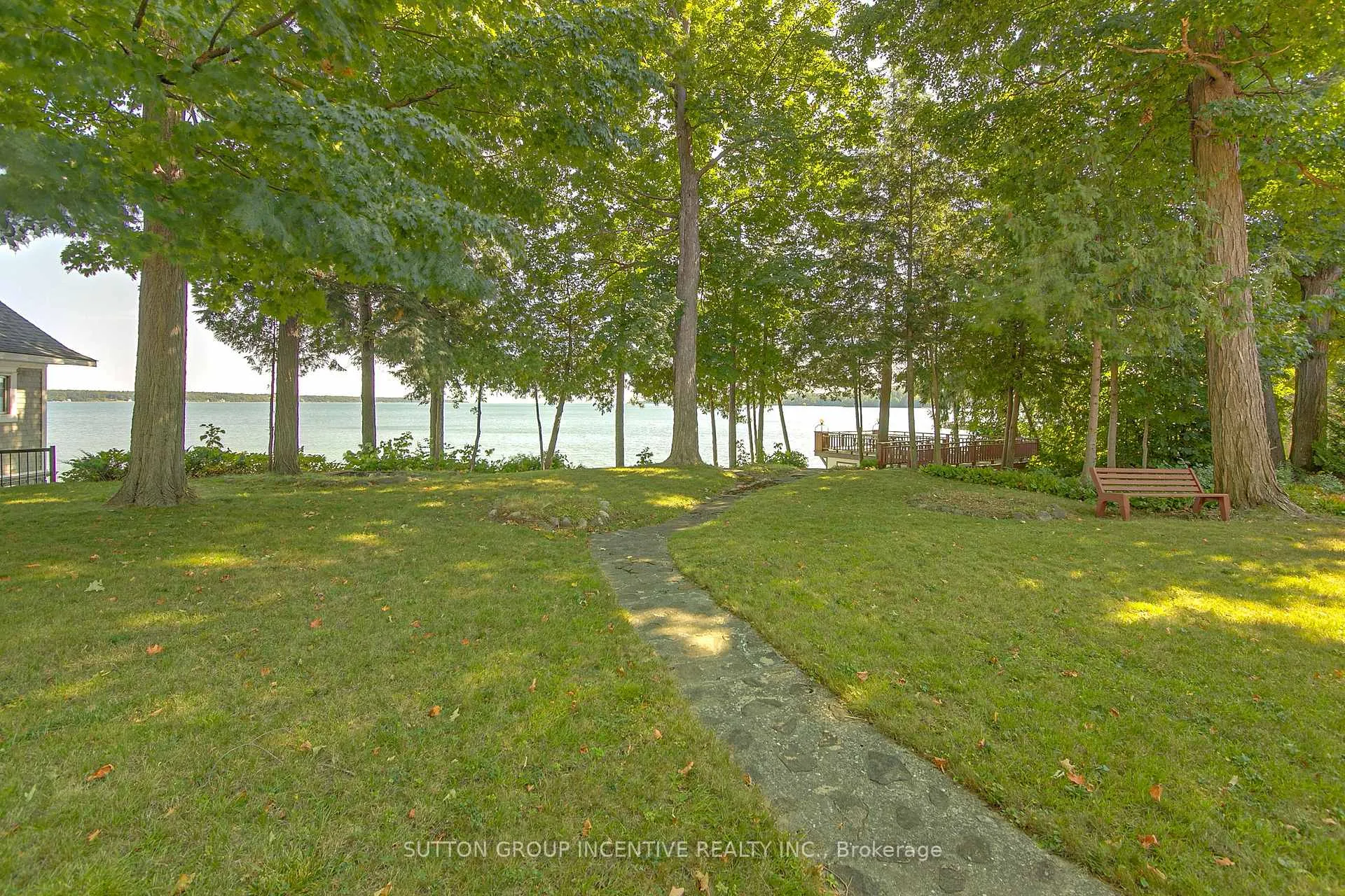 Photo 10 of 201-C Tynhead Road, Barrie, South Shore — HOMEH