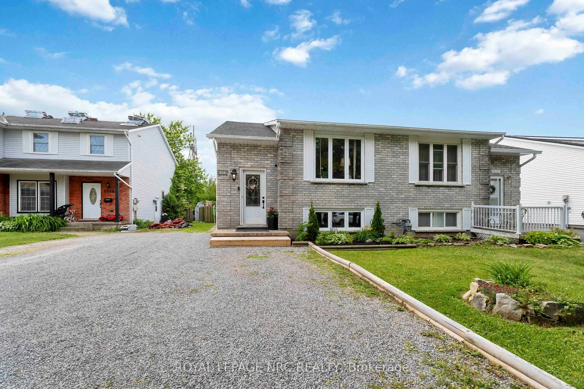 Photo 1 of 6058 Wildrose Crescent, Niagara Falls, Oldfield — HOMEH