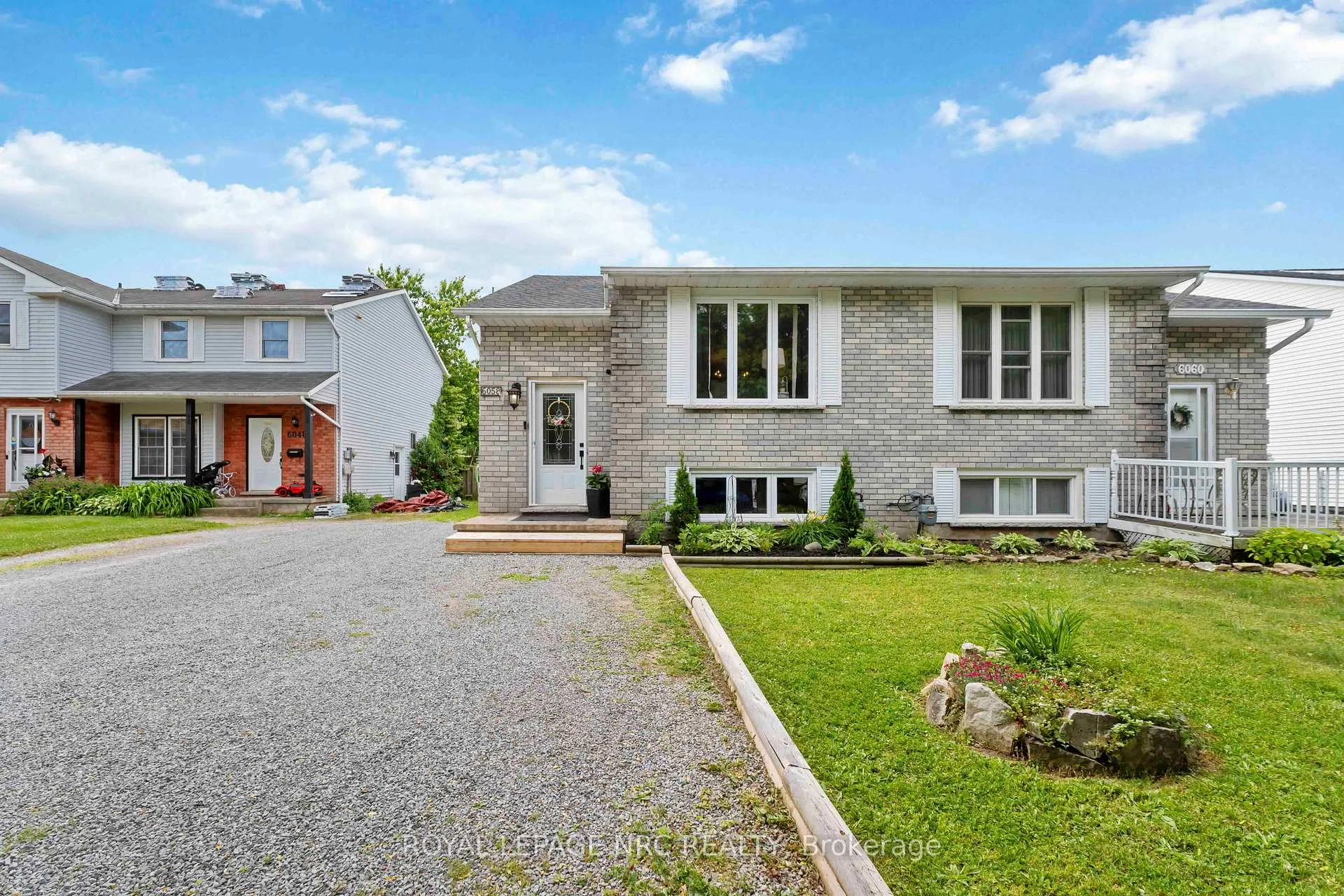 Photo 3 of 6058 Wildrose Crescent, Niagara Falls, Oldfield — HOMEH