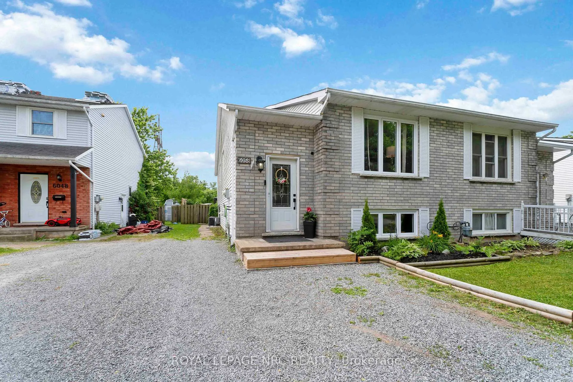 Photo 4 of 6058 Wildrose Crescent, Niagara Falls, Oldfield — HOMEH