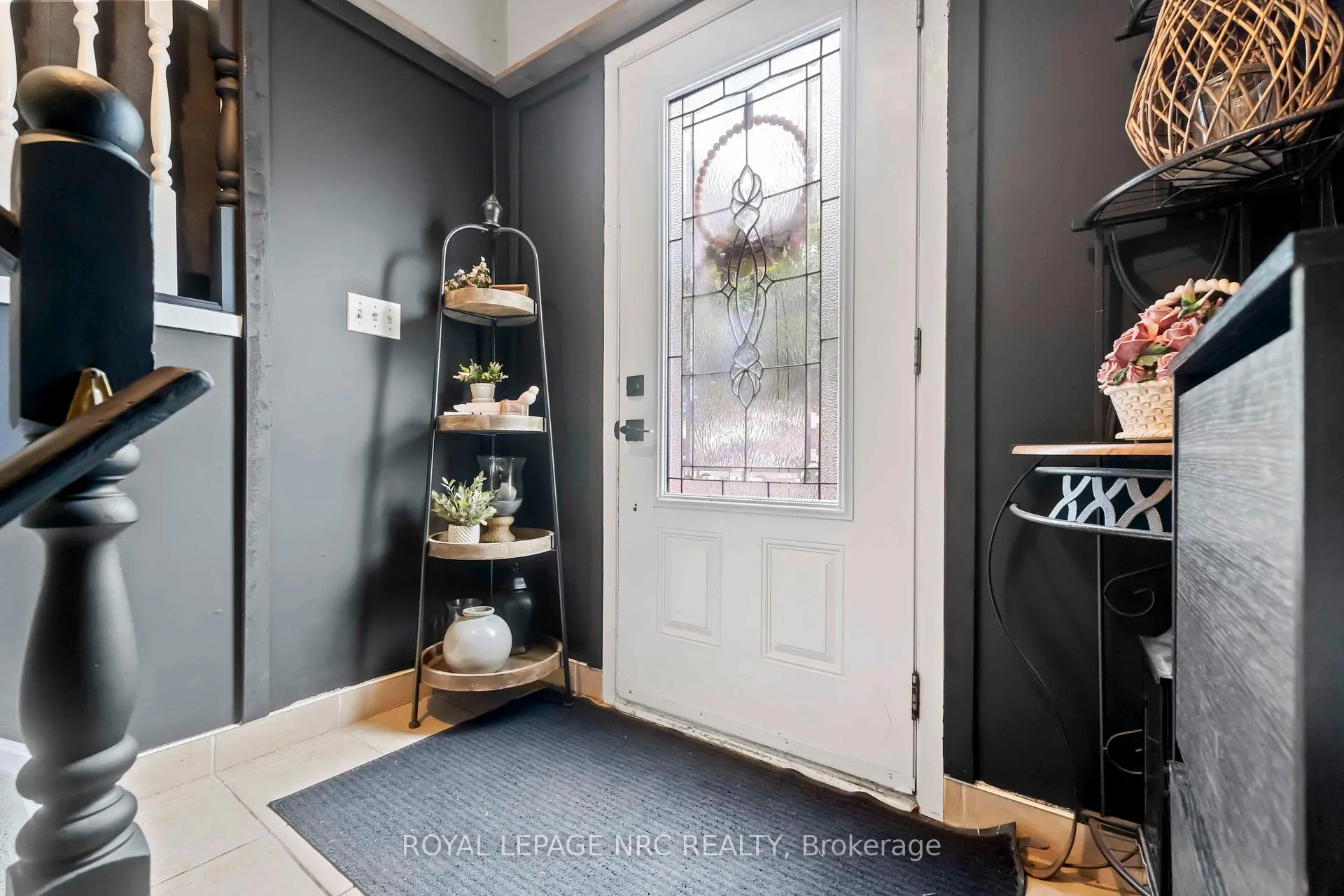Photo 6 of 6058 Wildrose Crescent, Niagara Falls, Oldfield — HOMEH