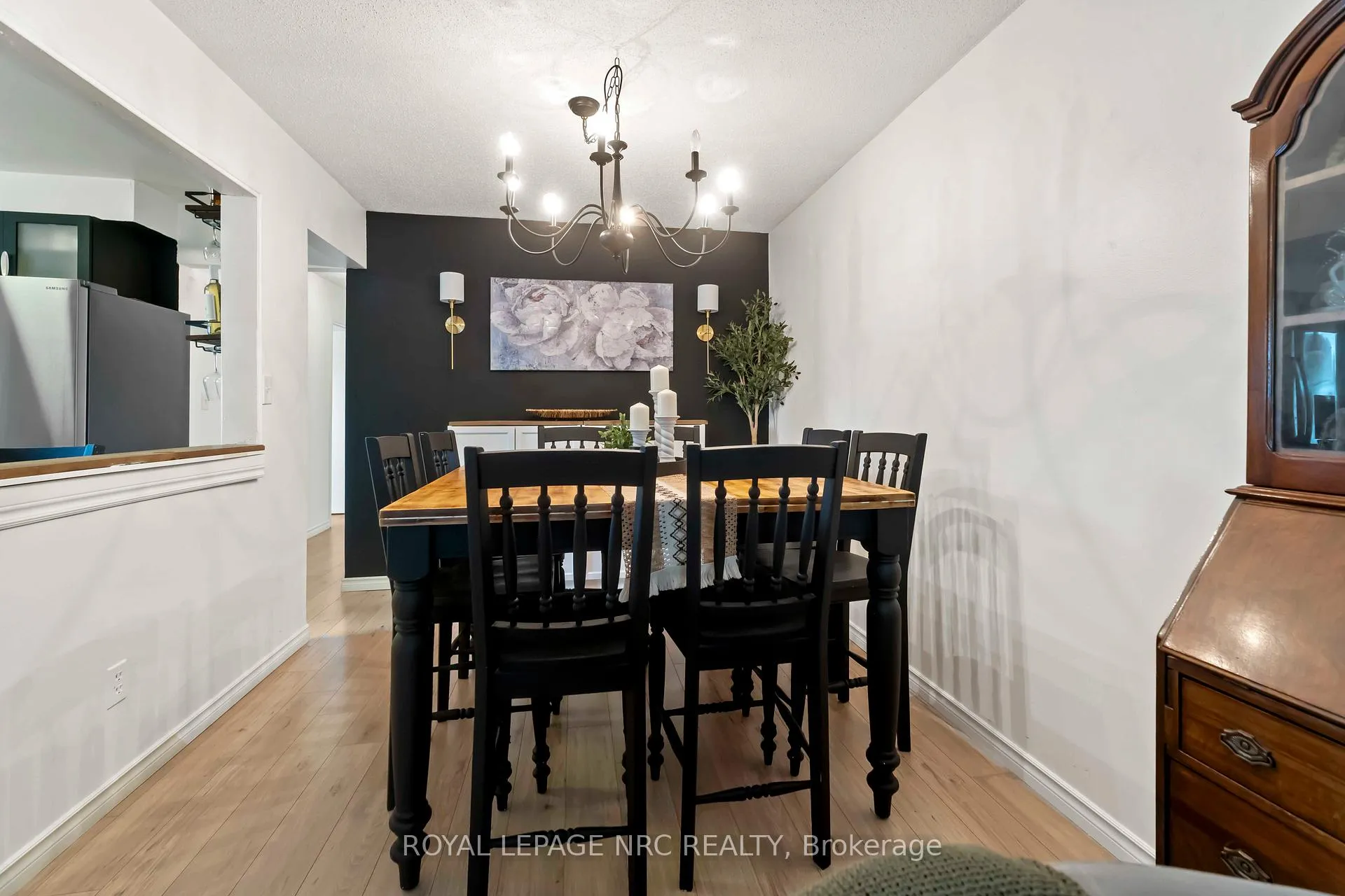 Photo 15 of 6058 Wildrose Crescent, Niagara Falls, Oldfield — HOMEH