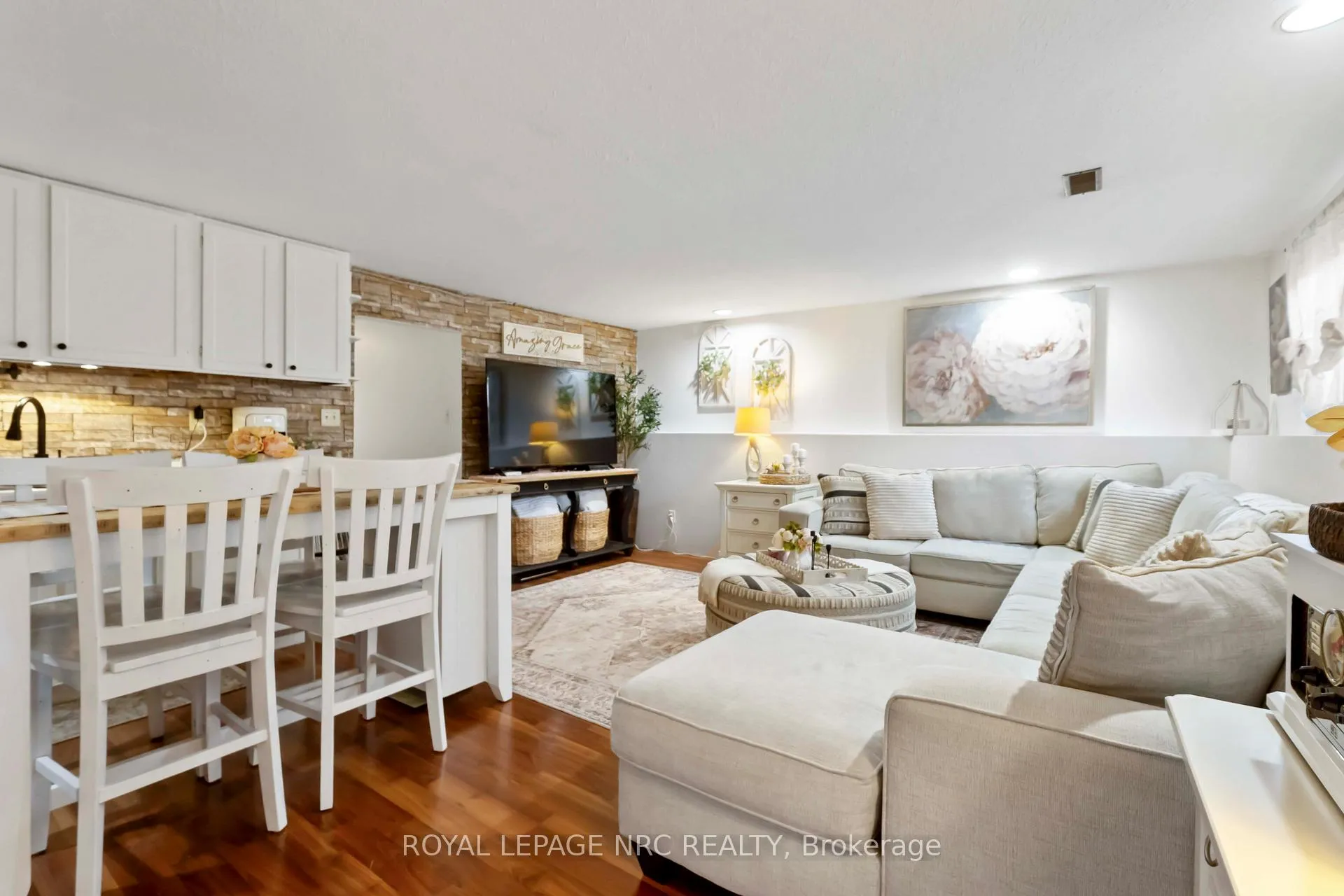 Photo 25 of 6058 Wildrose Crescent, Niagara Falls, Oldfield — HOMEH