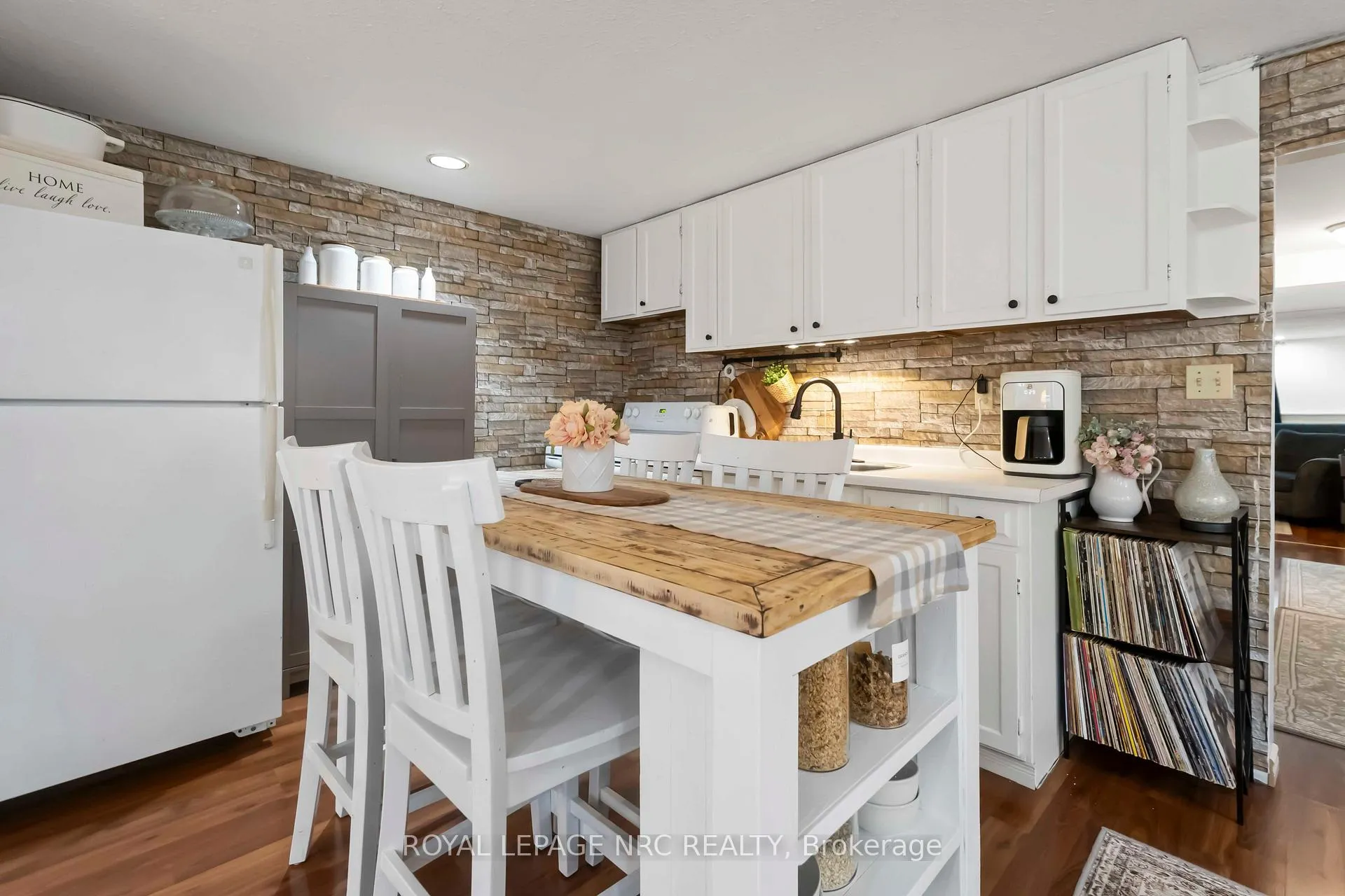 Photo 27 of 6058 Wildrose Crescent, Niagara Falls, Oldfield — HOMEH